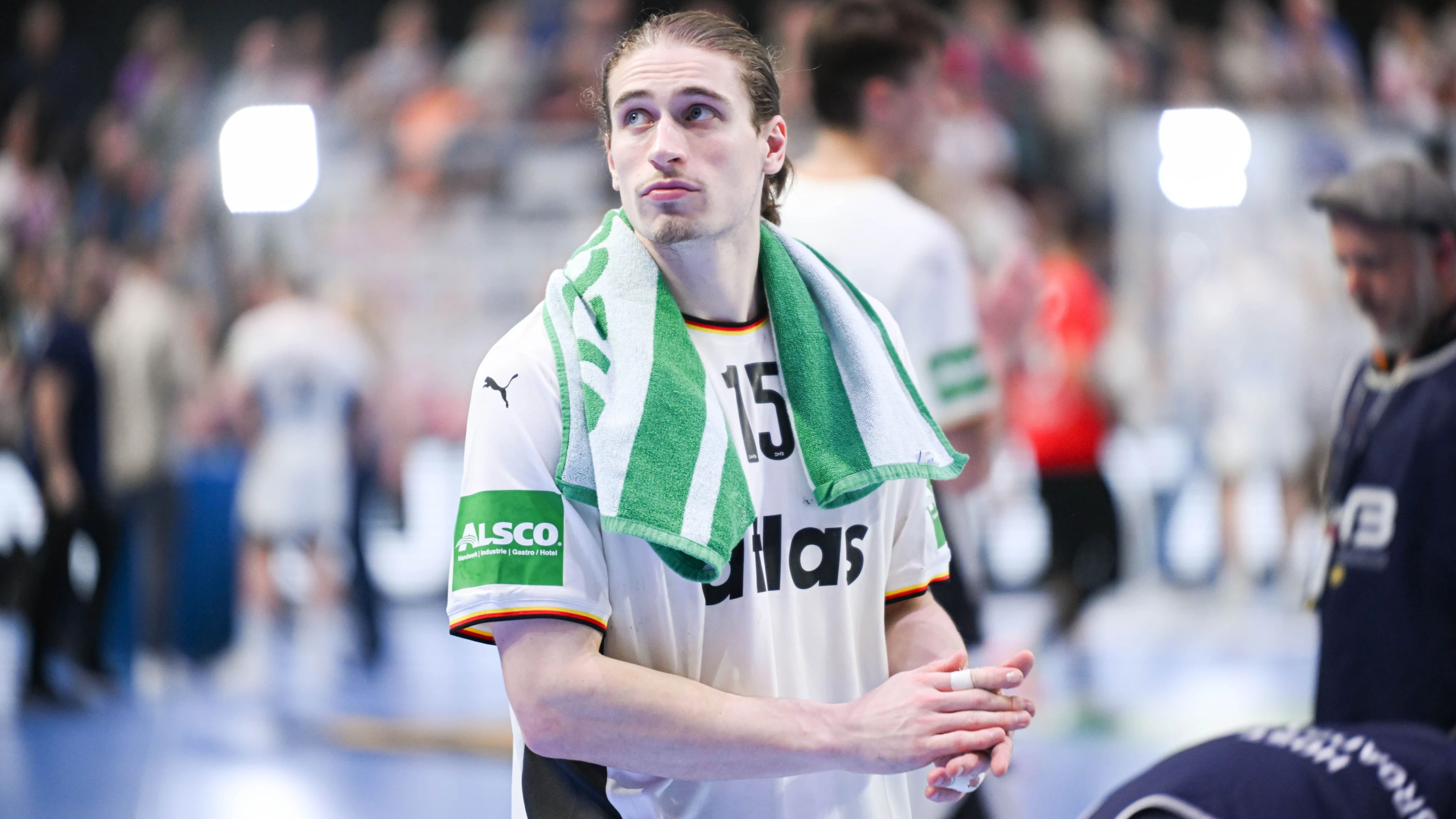 34:33 gegen Ägypten: Schrecksekunde um Juri Knorr bei deutschem Sieg