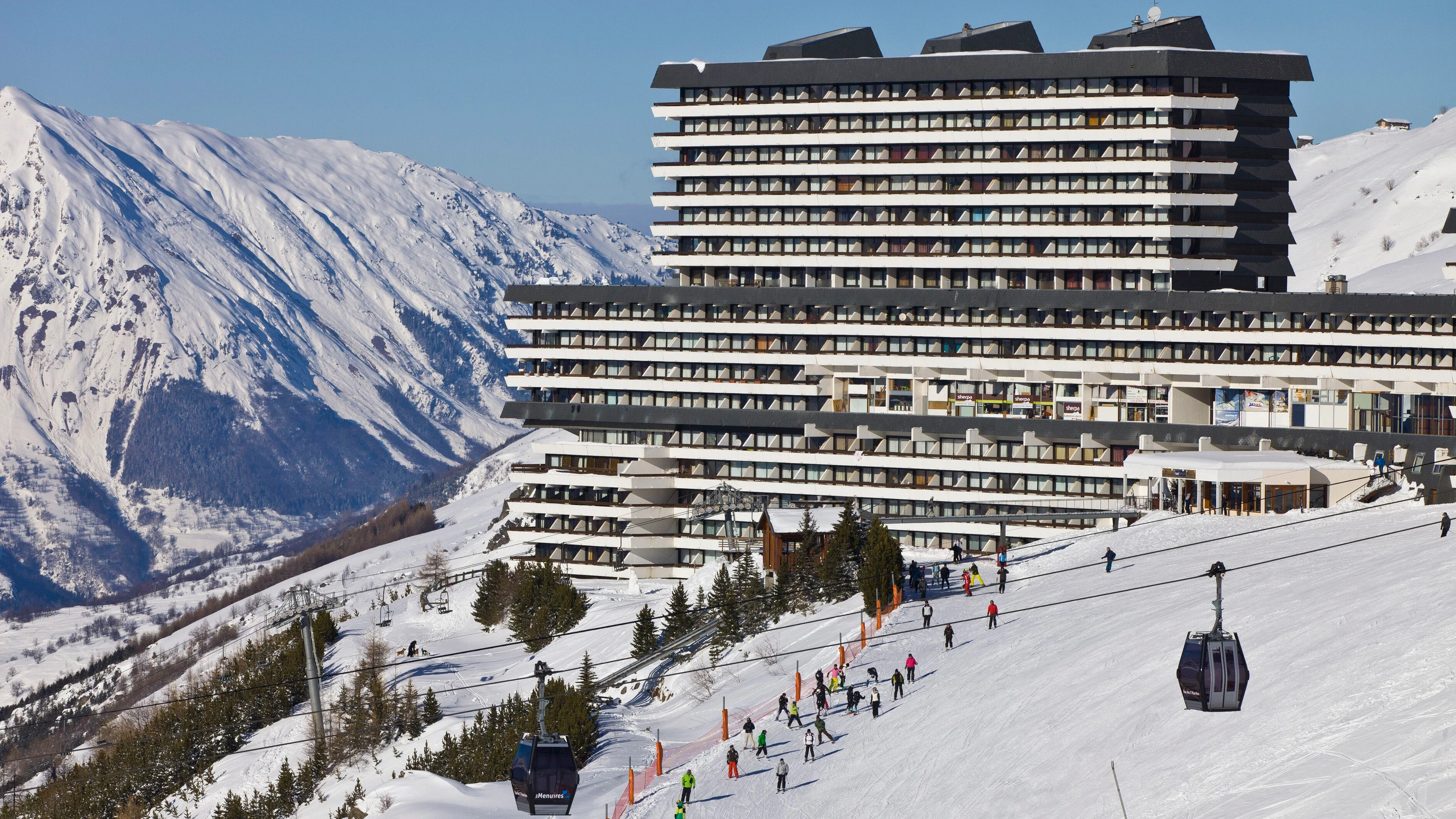 Brutalismus in den Alpen: Masterplan für den Schnee