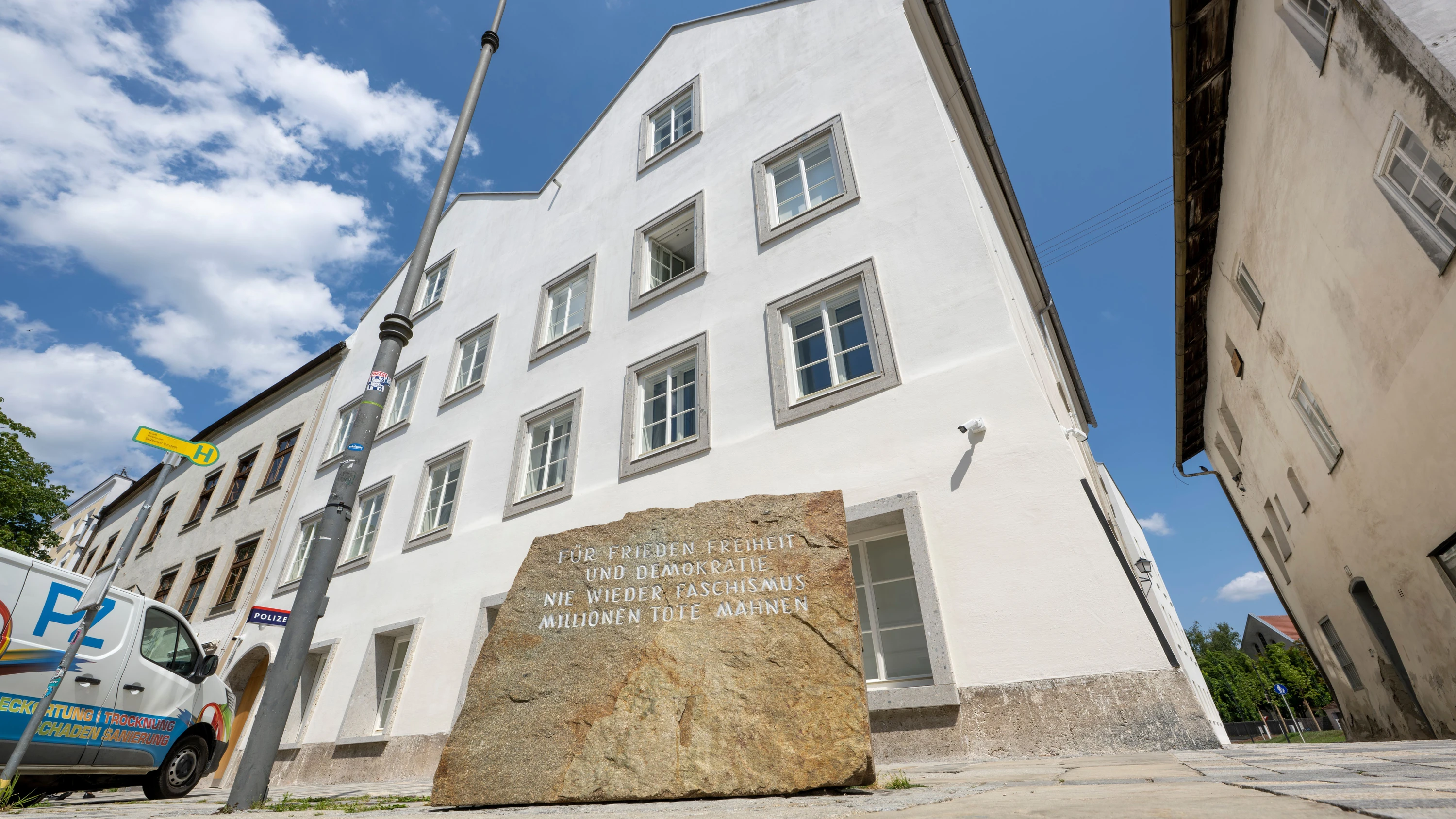F.A.Z. Frühdenker: Aus Hitlers Geburtshaus wird eine Polizeistation