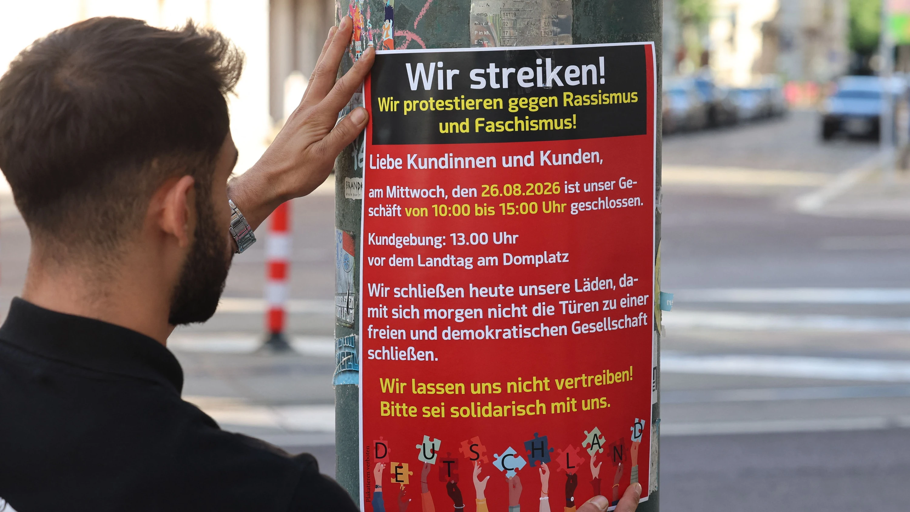 Protest gegen AfD: Migranten in Magdeburg schließen ihre Läden