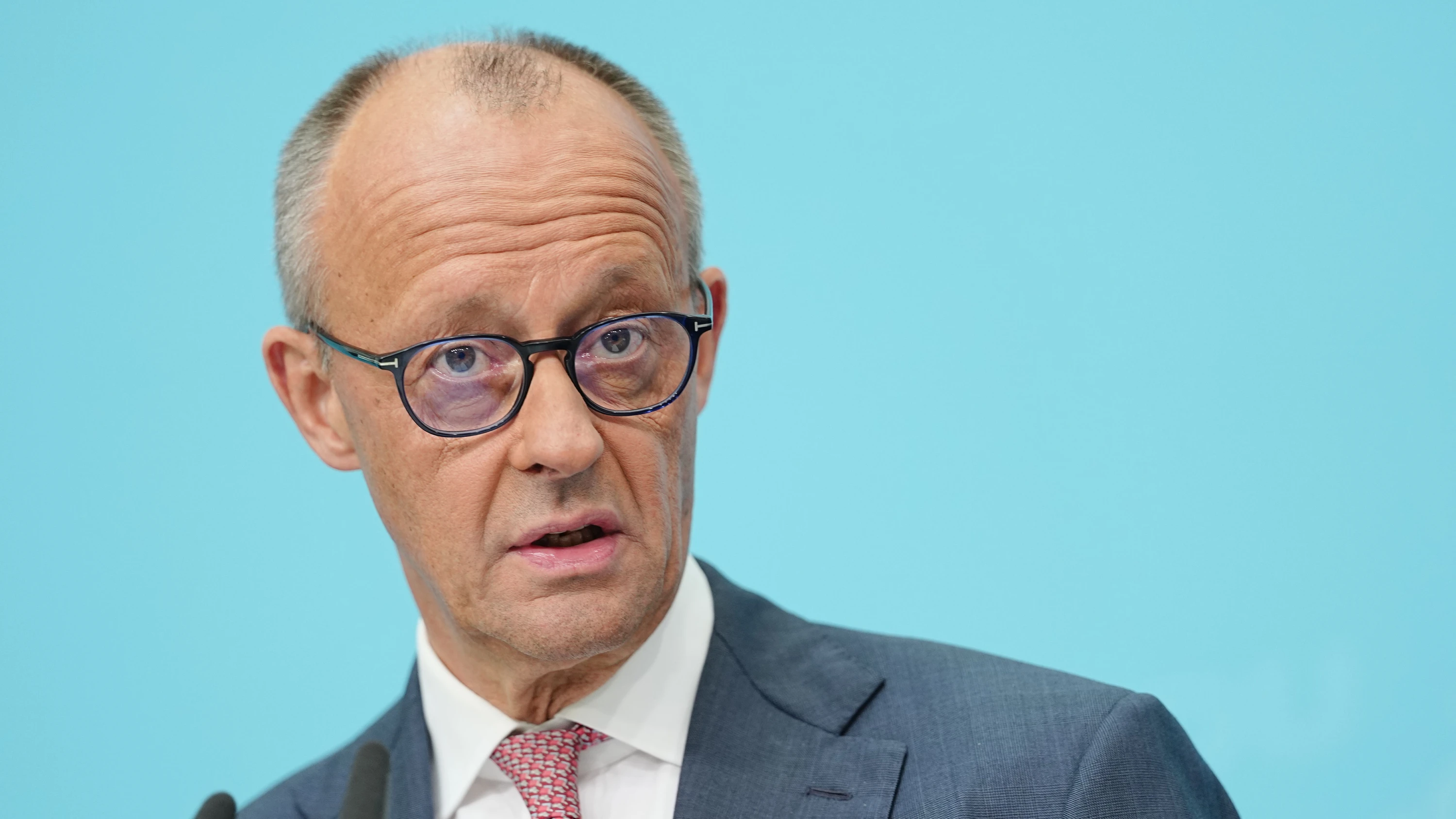 Business-Ticker: Merz unterzeichnet Aufruf dafür, dass KI unter menschlicher Kontrolle bleibt