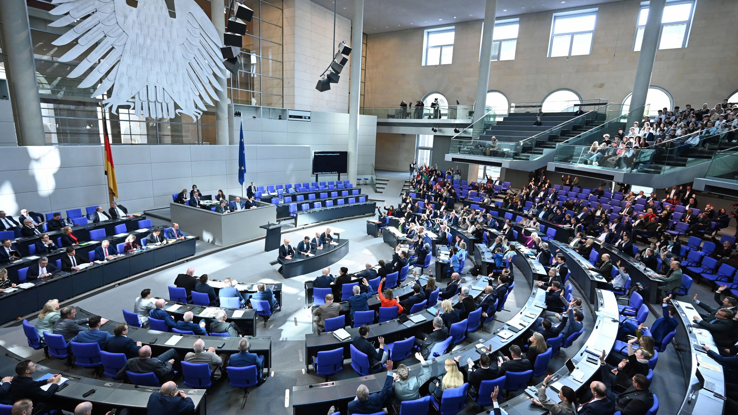 Deutschland-Liveblog: Mehr Druck, härtere Sanktionen: Bundestag beschließt Bürgergeld-Reform
