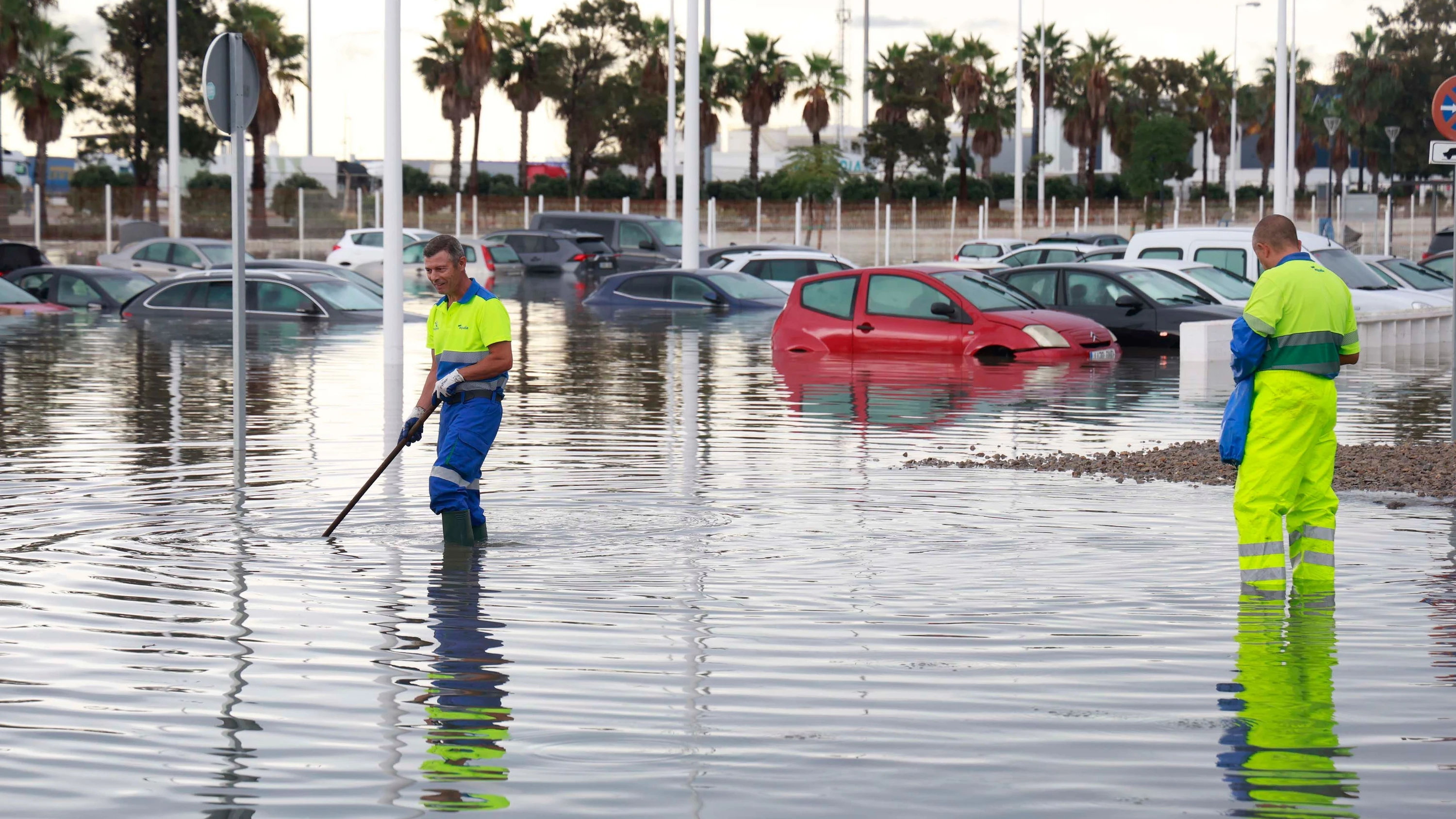 Starkes Unwetter: Eine Tote bei Sturmtief „Adam“ und überflutete Straßen in Spanien