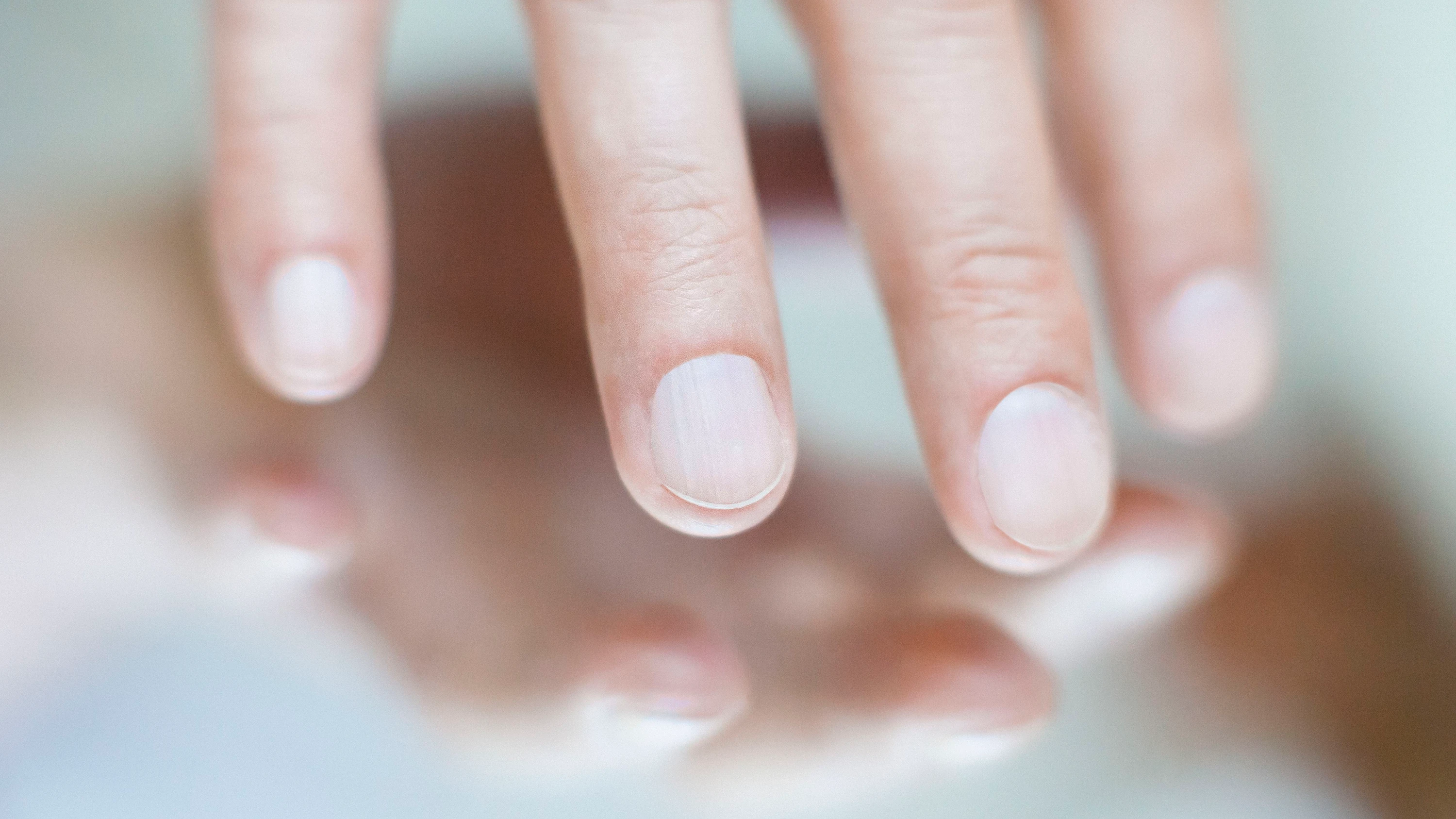 Studie von Psychologen: Traurigkeit schärft den Tastsinn Studie von Psychologen: Traurigkeit schärft den Tastsinn