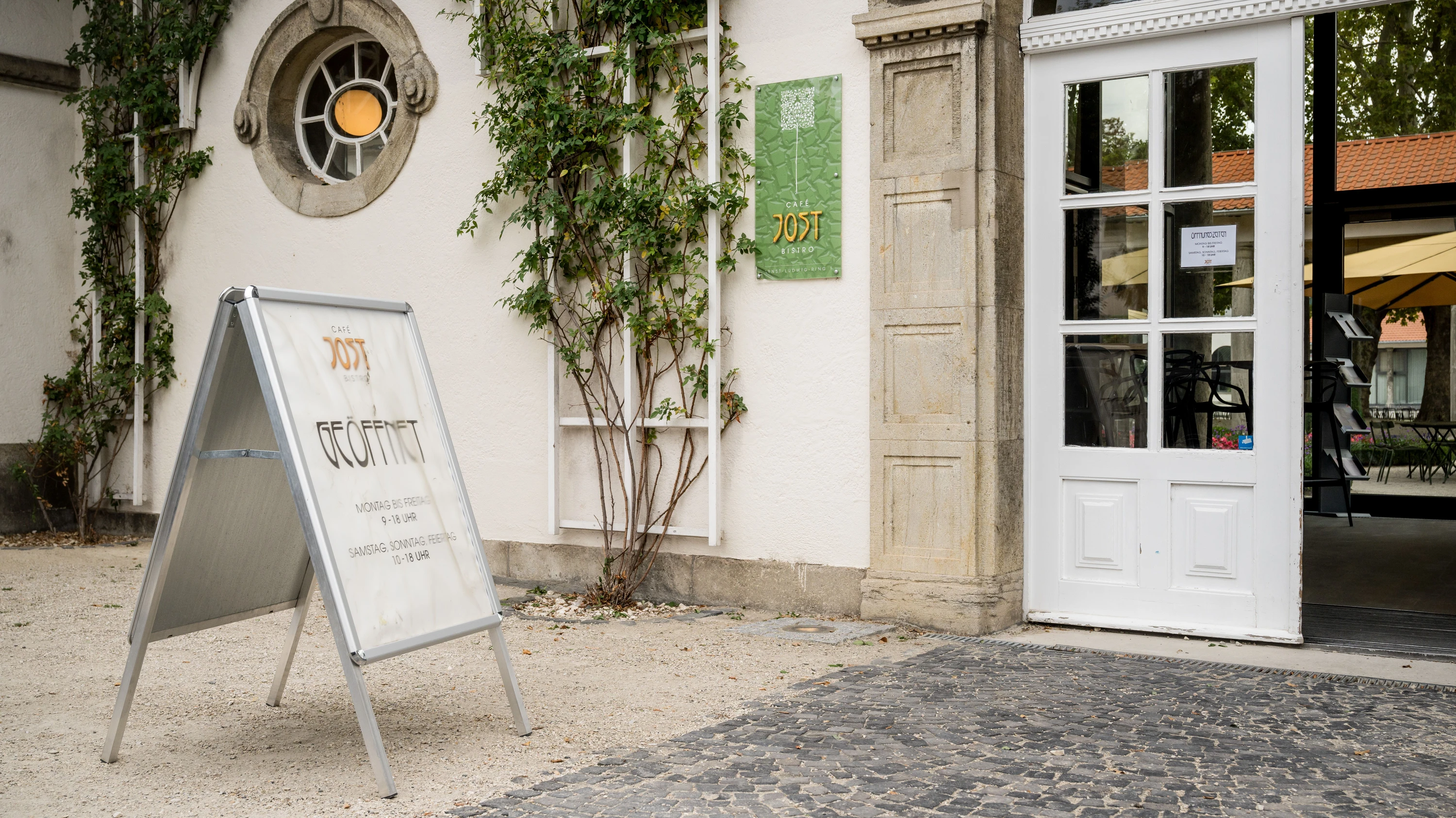 Inklusive Gaststätte: Inklusives Café im Jugendstil-Bad muss schließen