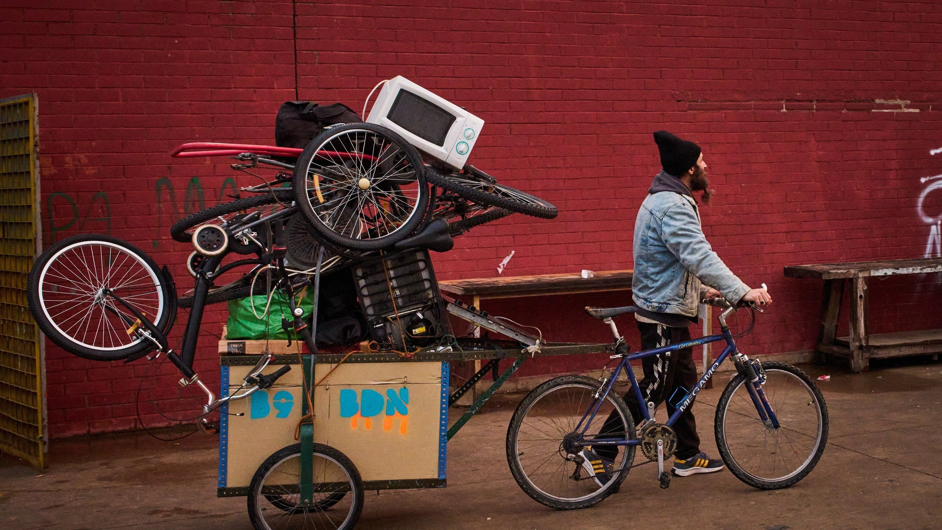 Migranten in Spanien: Sie dürfen bleiben, obwohl sie keine Dokumente haben Migranten in Spanien: Sie dürfen bleiben, obwohl sie keine Dokumente haben