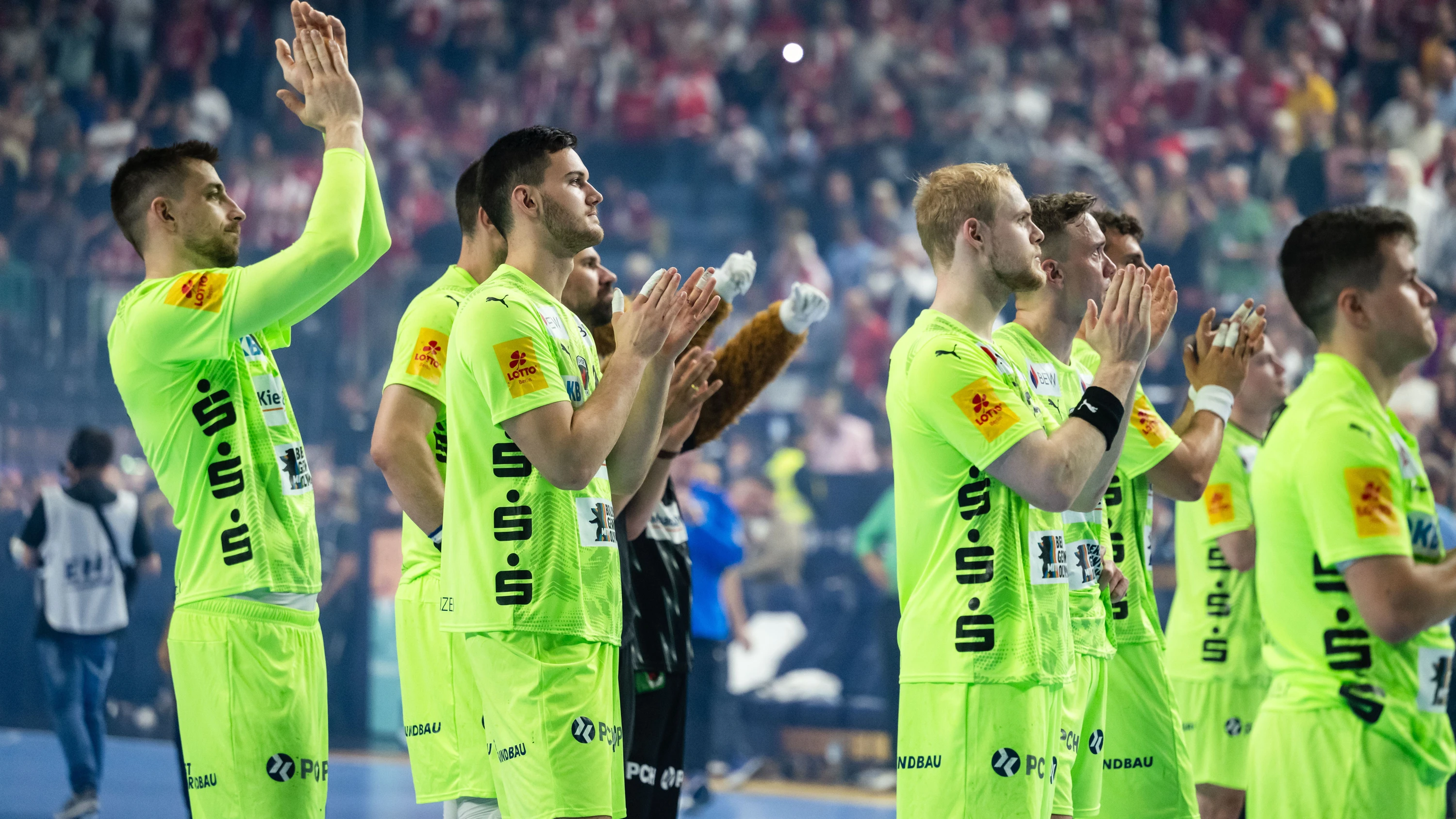 Nur Barcelona ist besser: Den deutschen Handballteams gehen die Gegner aus