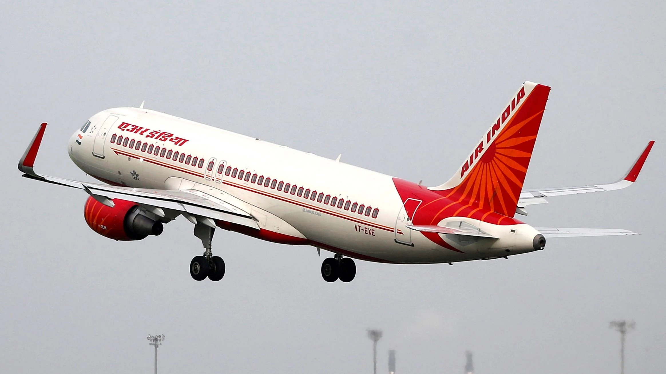 Kakerlaken und kaputte Liegesitze: Warum Air India als kaum noch zu retten gilt