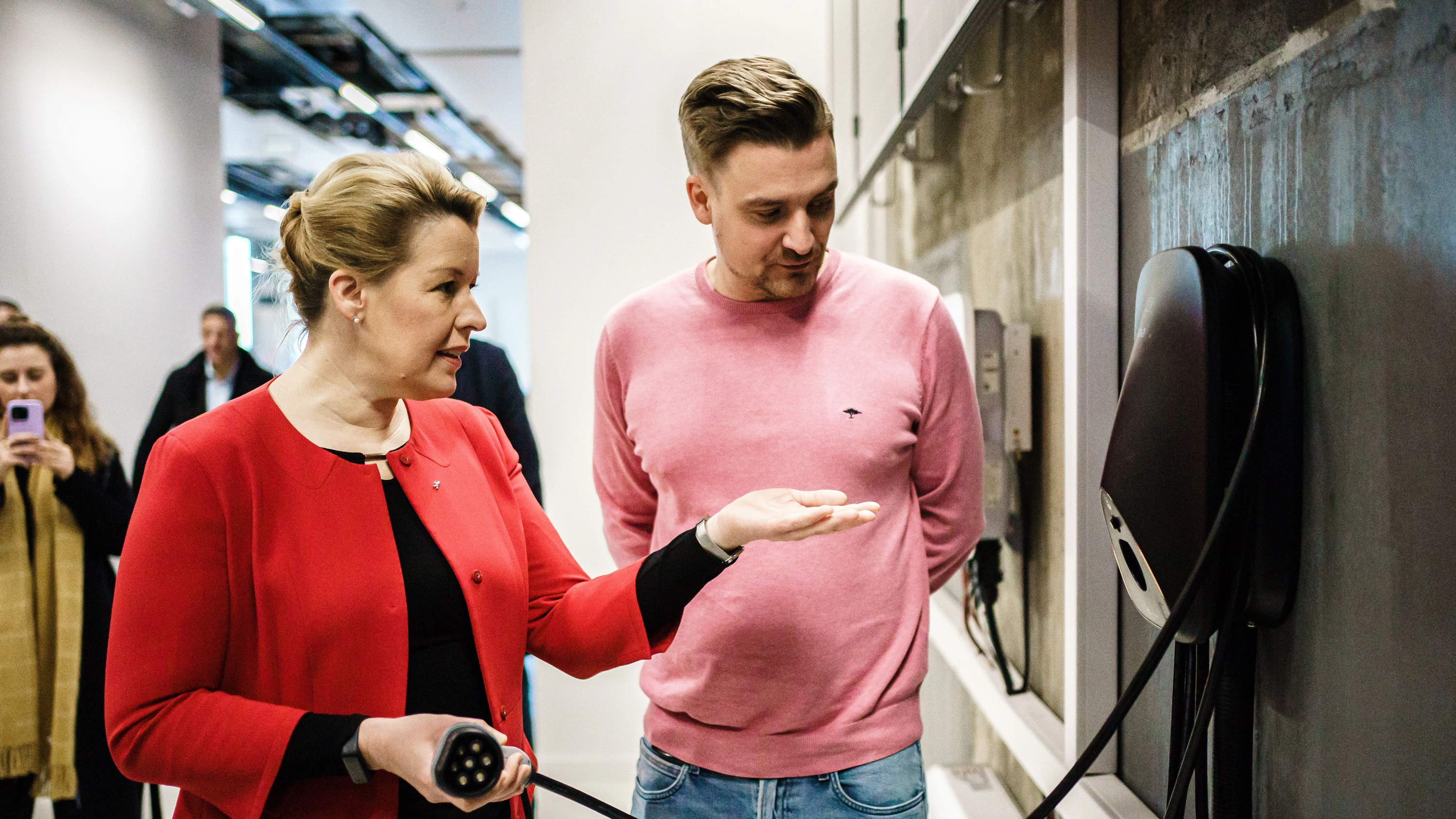 Trotz Krise erfolgreich: Enpal schafft zum ersten Mal einen Milliardenumsatz Trotz Krise erfolgreich: Enpal schafft zum ersten Mal einen Milliardenumsatz