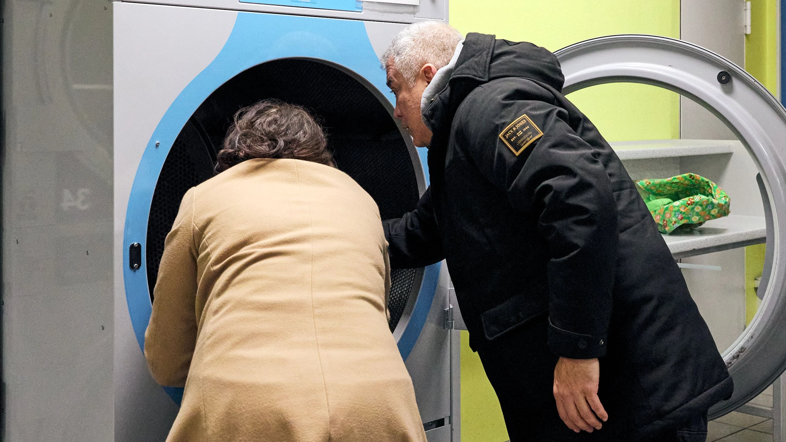 Frankfurts Waschmaschinen: Wer wäscht eigentlich in Waschsalons?