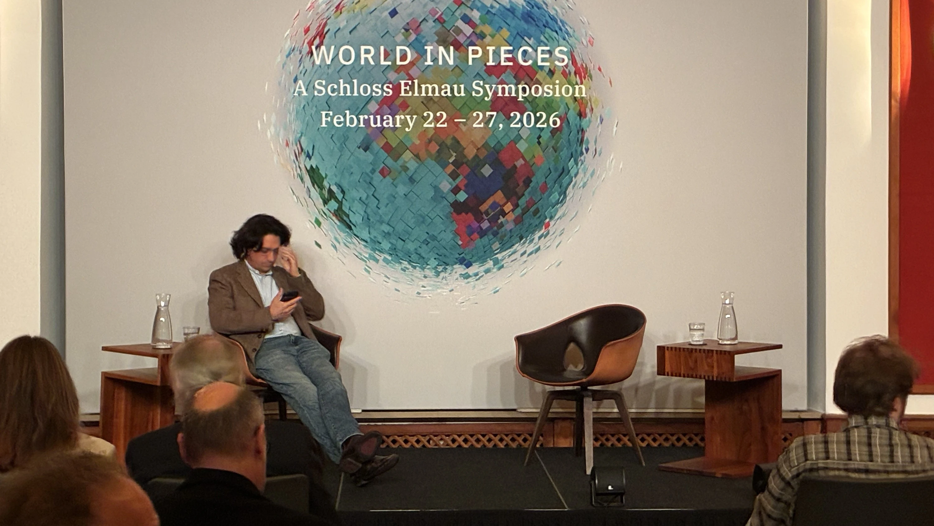 Curtis Yarvin in Elmau: Hat die Demokratie ausgedient?