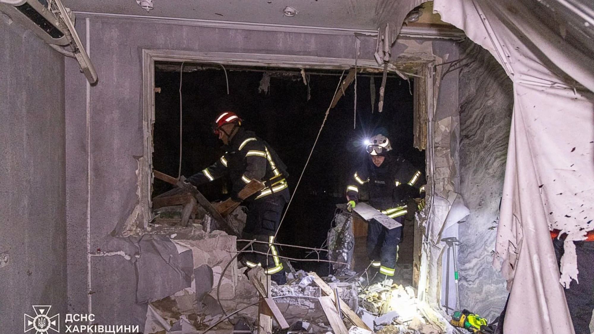 Liveblog Ukrainekrieg: Ukraine meldet russische Drohnenangriffe auf Charkiw über mehrere Stunden