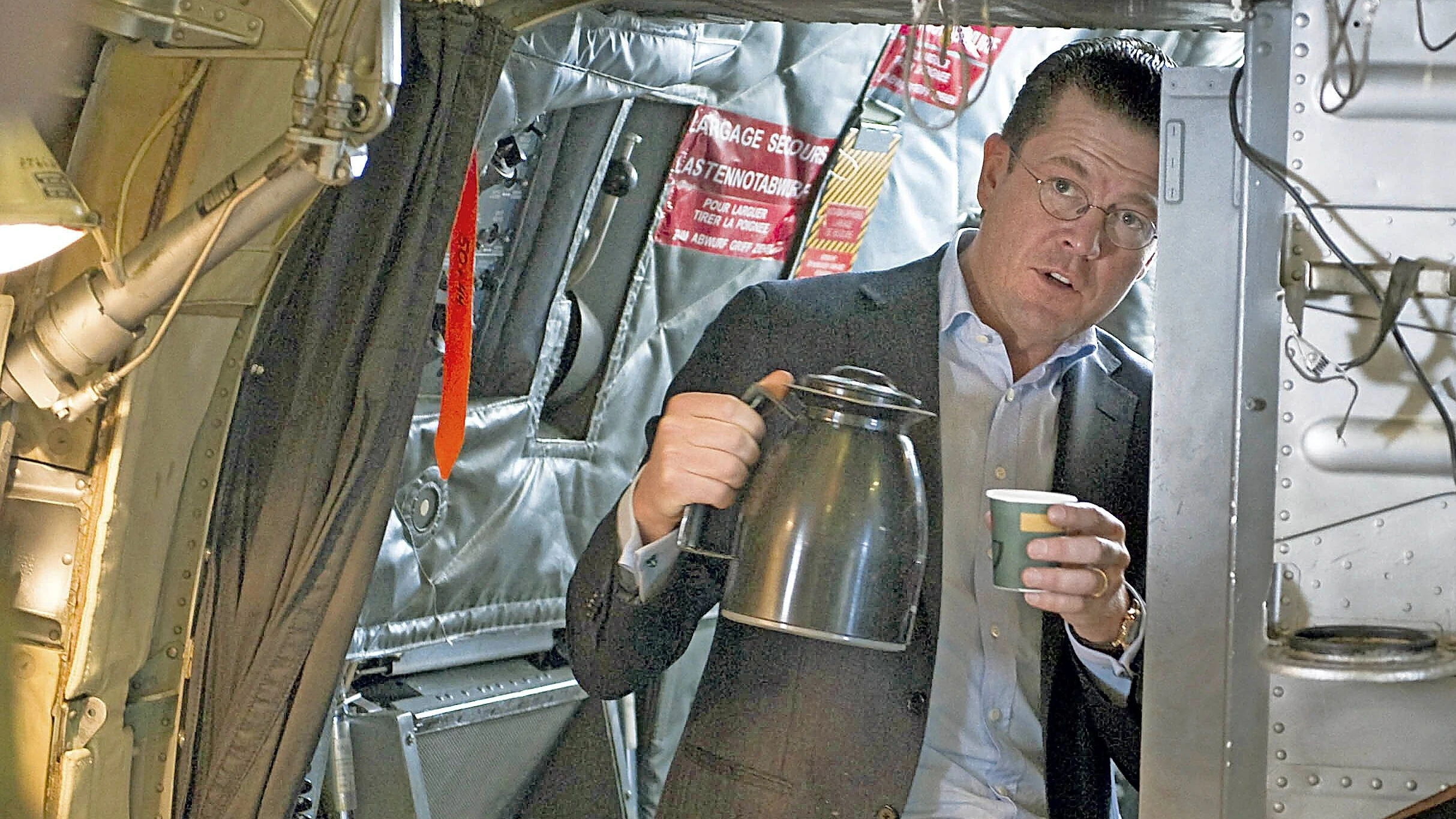 Trinkwasser im Flugzeug: Ist der Kaffee an Bord gefährlich?