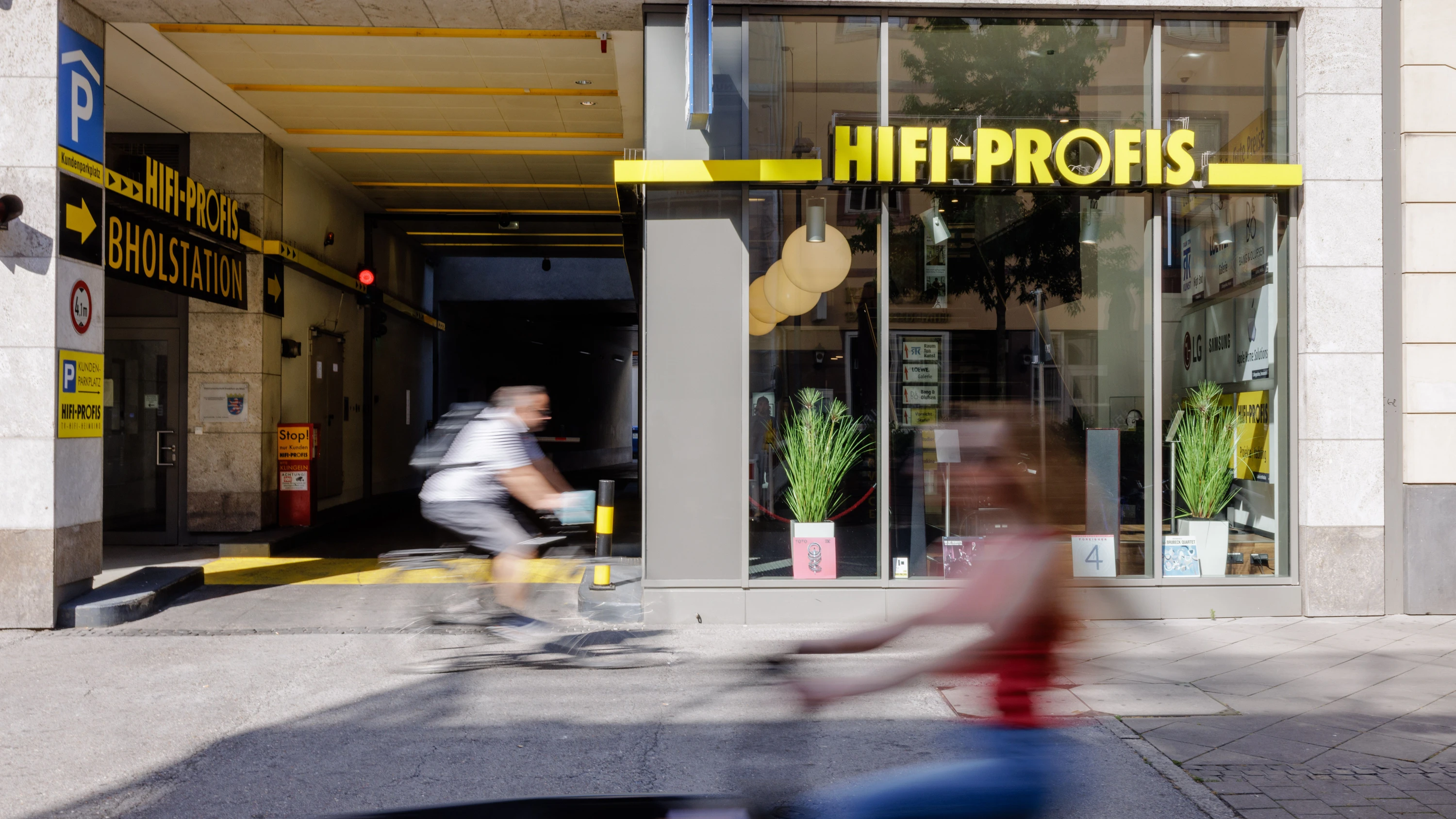 Auch Frankfurt verkauft: Neuanfang bei den HiFi-Profis