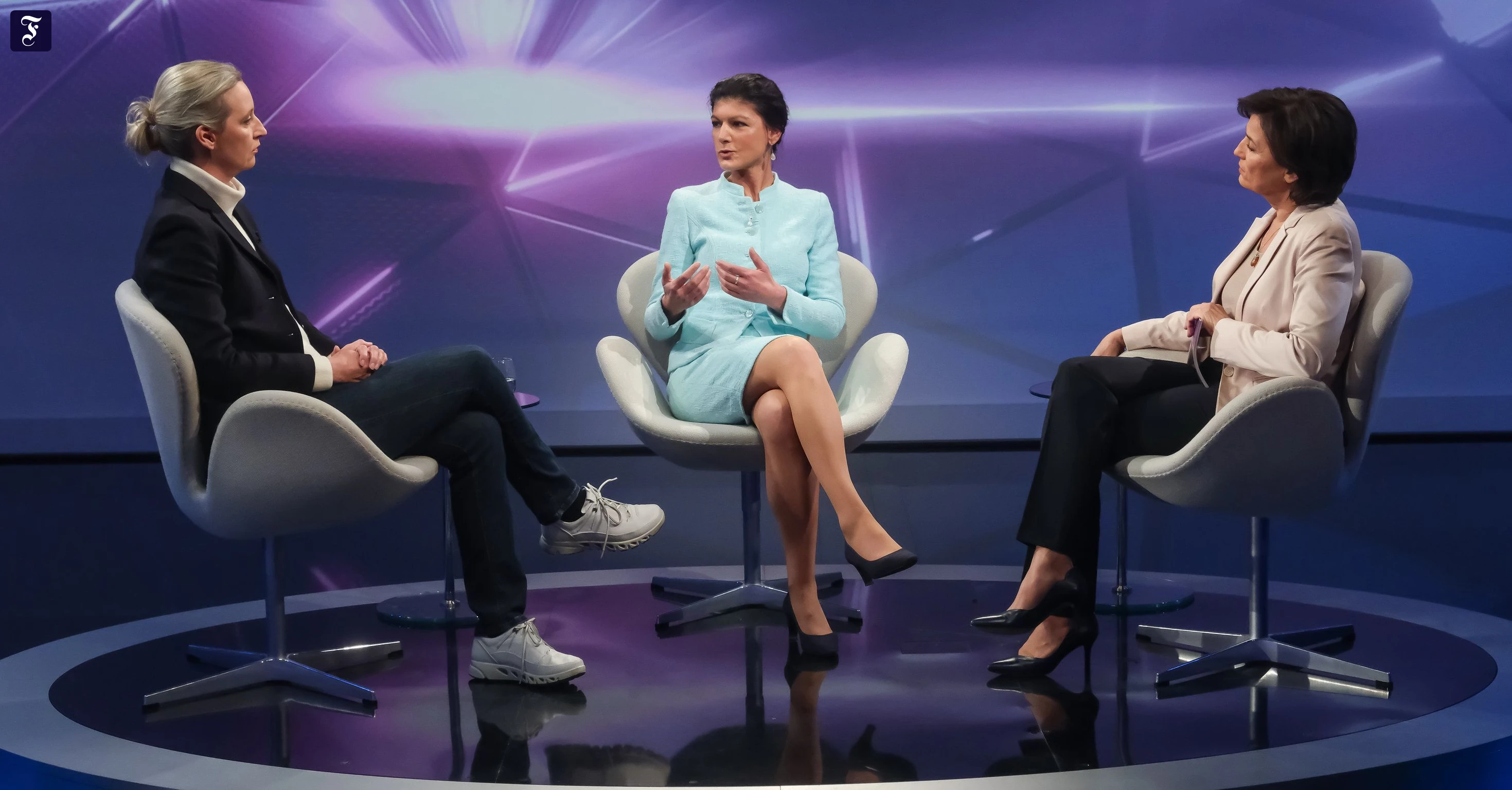 Weidel gegen Wagenknecht bei Maischberger: Die Latte immer tiefer legen |  FAZ