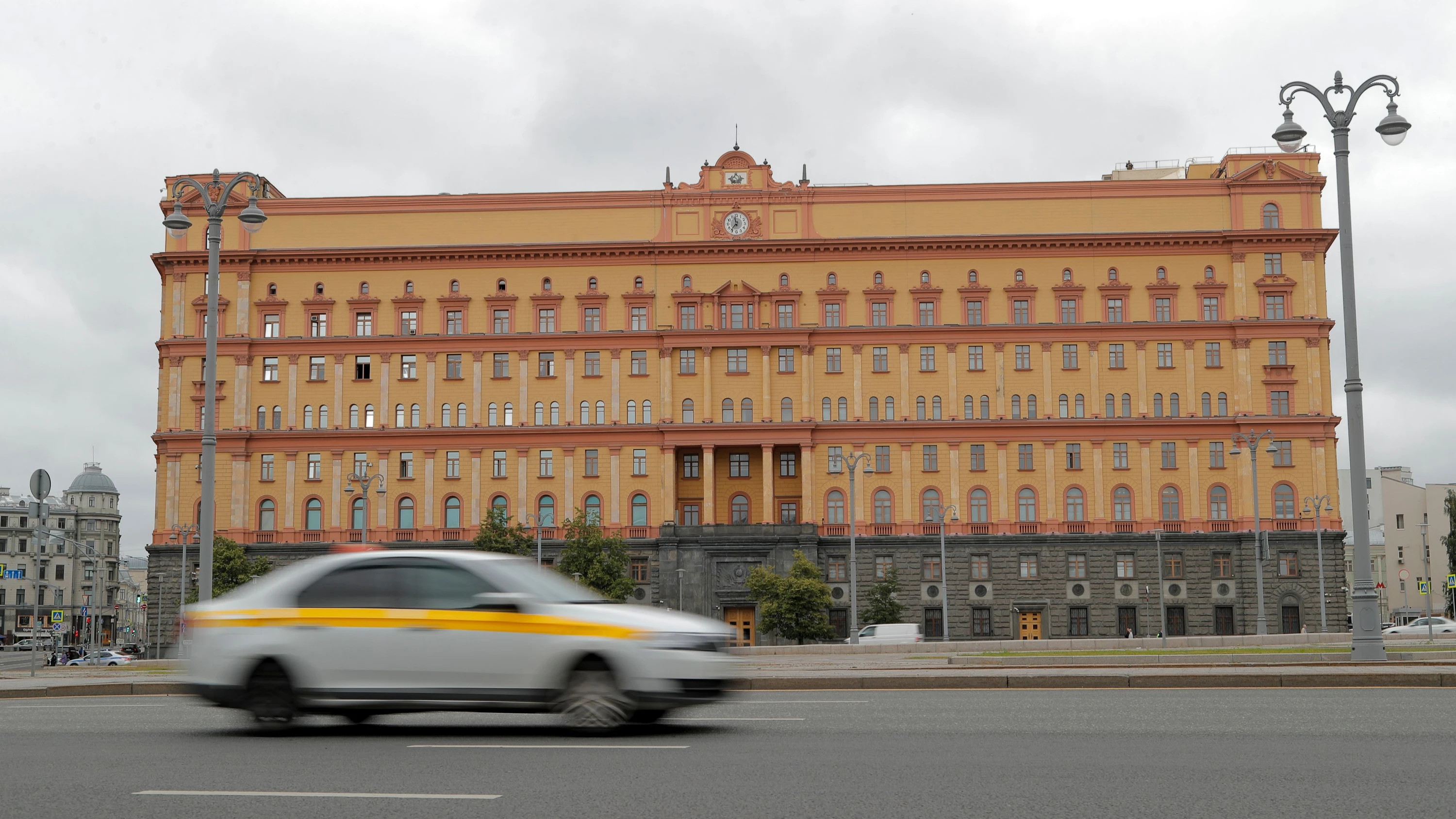 Liveblog Ukrainekrieg: EU verhängt Sanktionen gegen Russland wegen Cyberangriffen