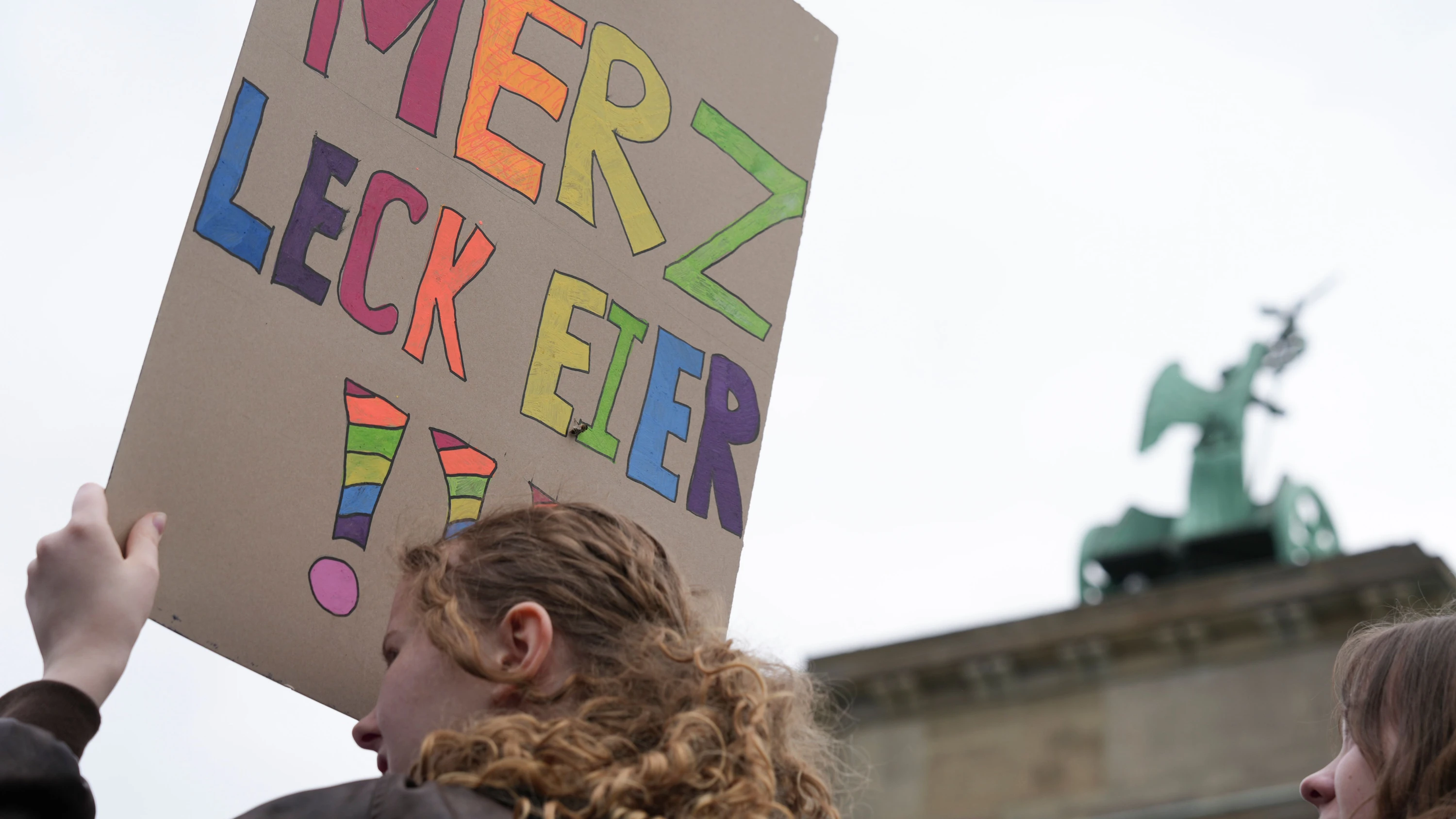 Jugendwort des Jahres: „Mehrzweckeier“ nicht zur Abstimmung zugelassen