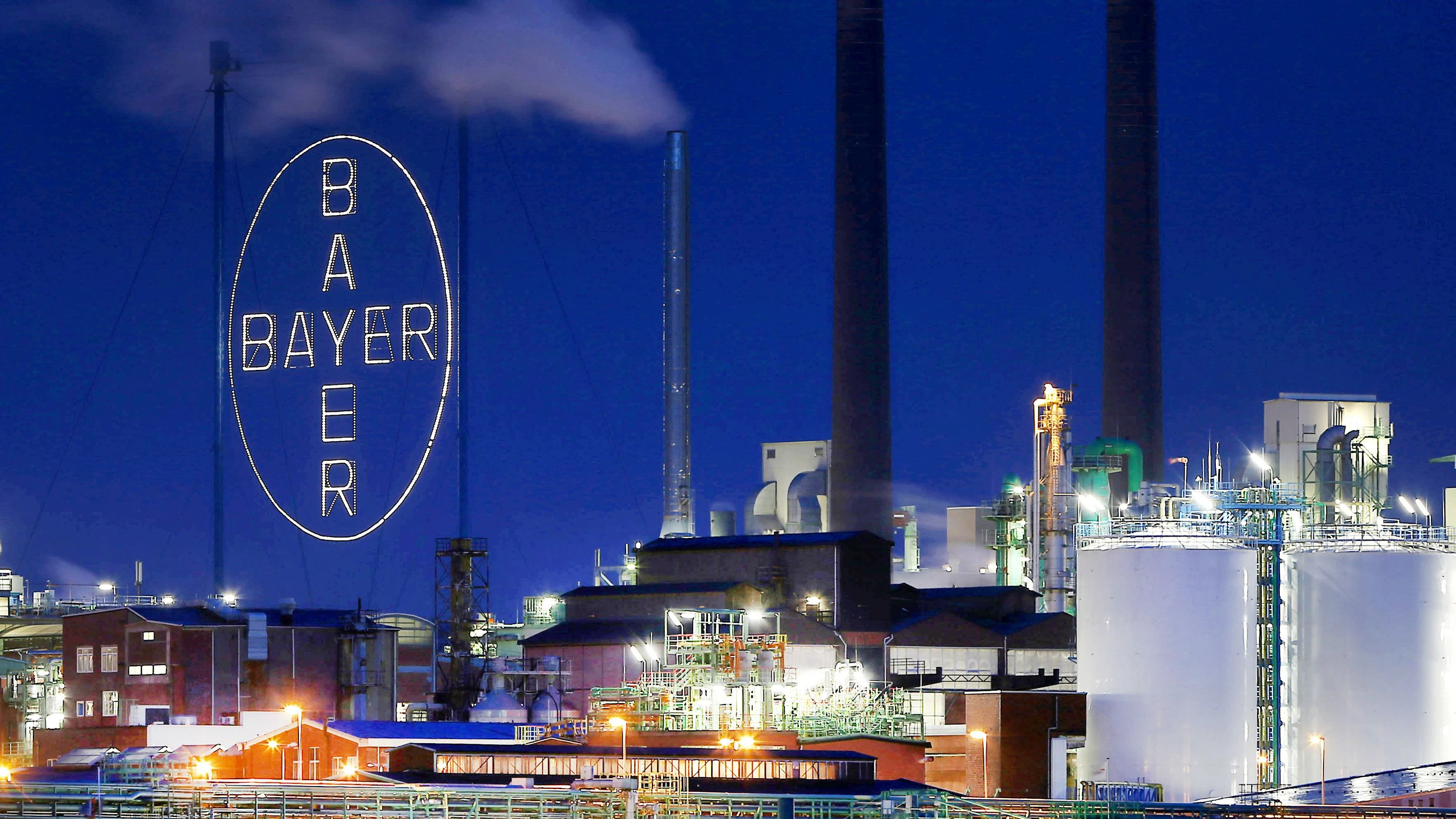 Werk von Bayer in Leverkusen: Die Aktien des Dax-Konzerns fielen in der Spitze um mehr als sechs Prozent auf den niedrigsten Stand seit sechs Monaten. - dpa