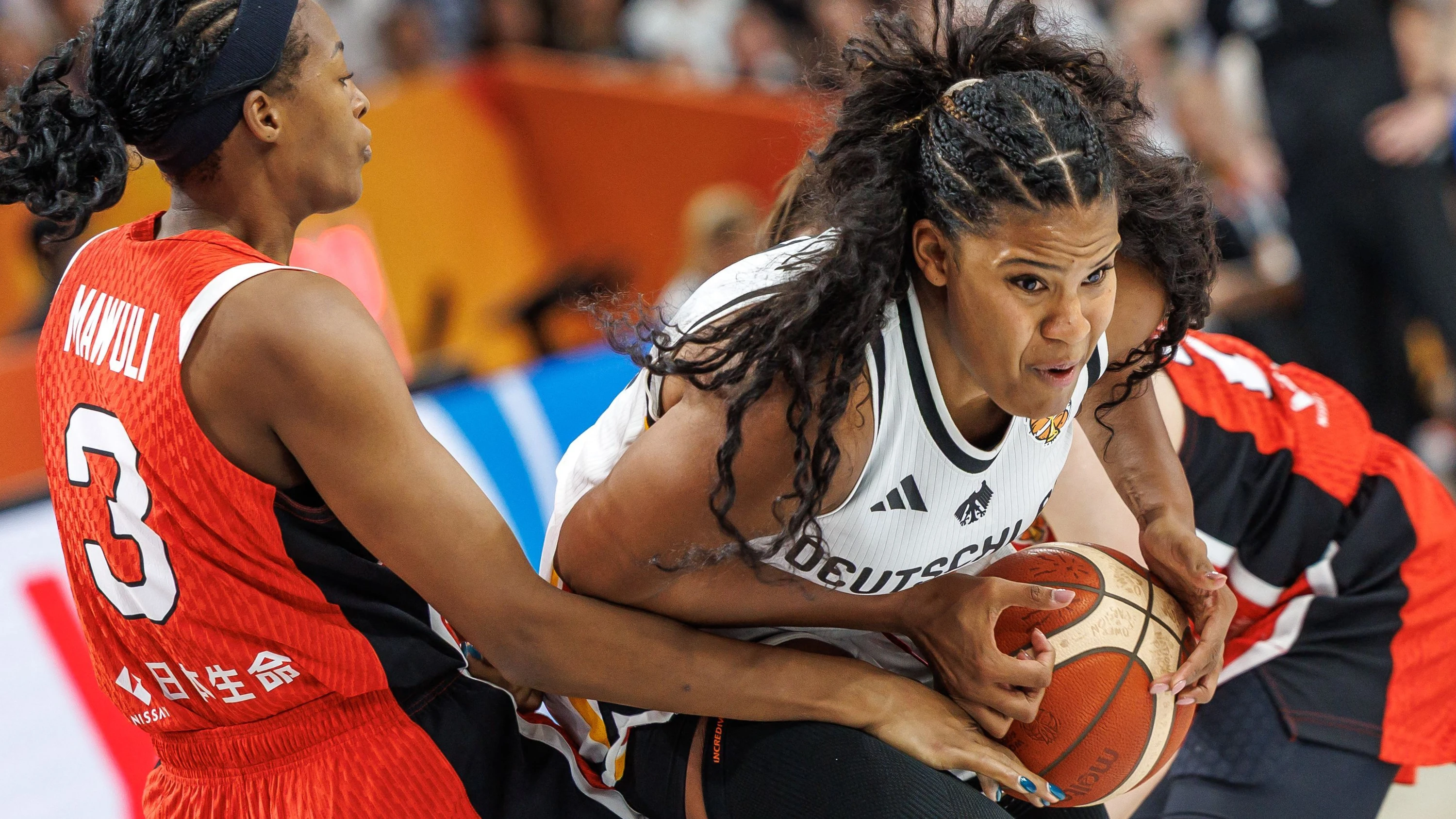Basketball-WM in Berlin: DBB-Team steigert sich deutlich und hat nun alles selbst in der Hand