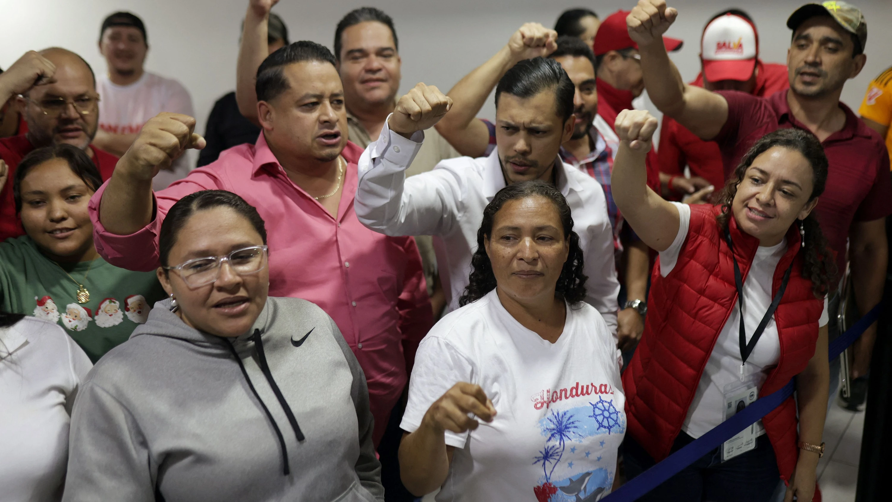 Patt in Honduras: Zwei Konservative bei Präsidentenwahl Kopf an Kopf Patt in Honduras: Zwei Konservative bei Präsidentenwahl Kopf an Kopf