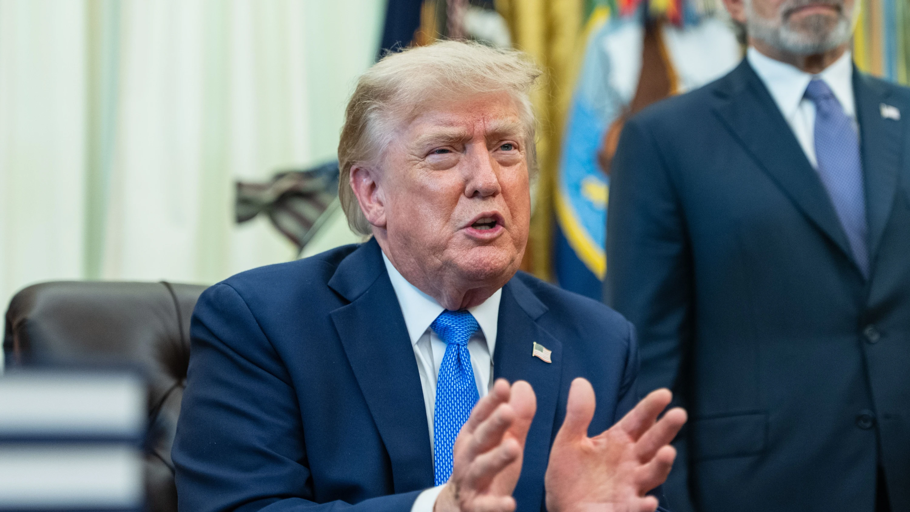 Präsident Donald Trump unternimmt einen neuen Vorstoß im Streit um US-Staatsbürgerschaften. - EPA