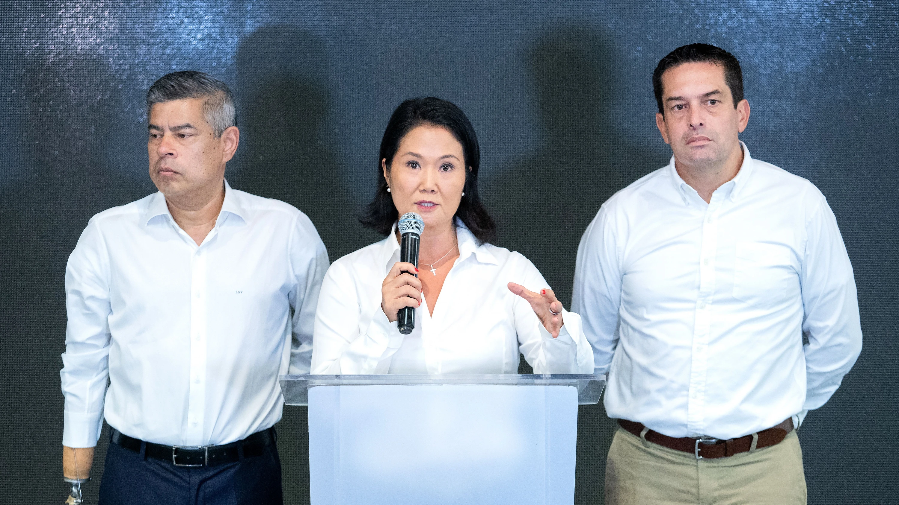 Keiko Fujimori während einer Pressekonferenz - EPA