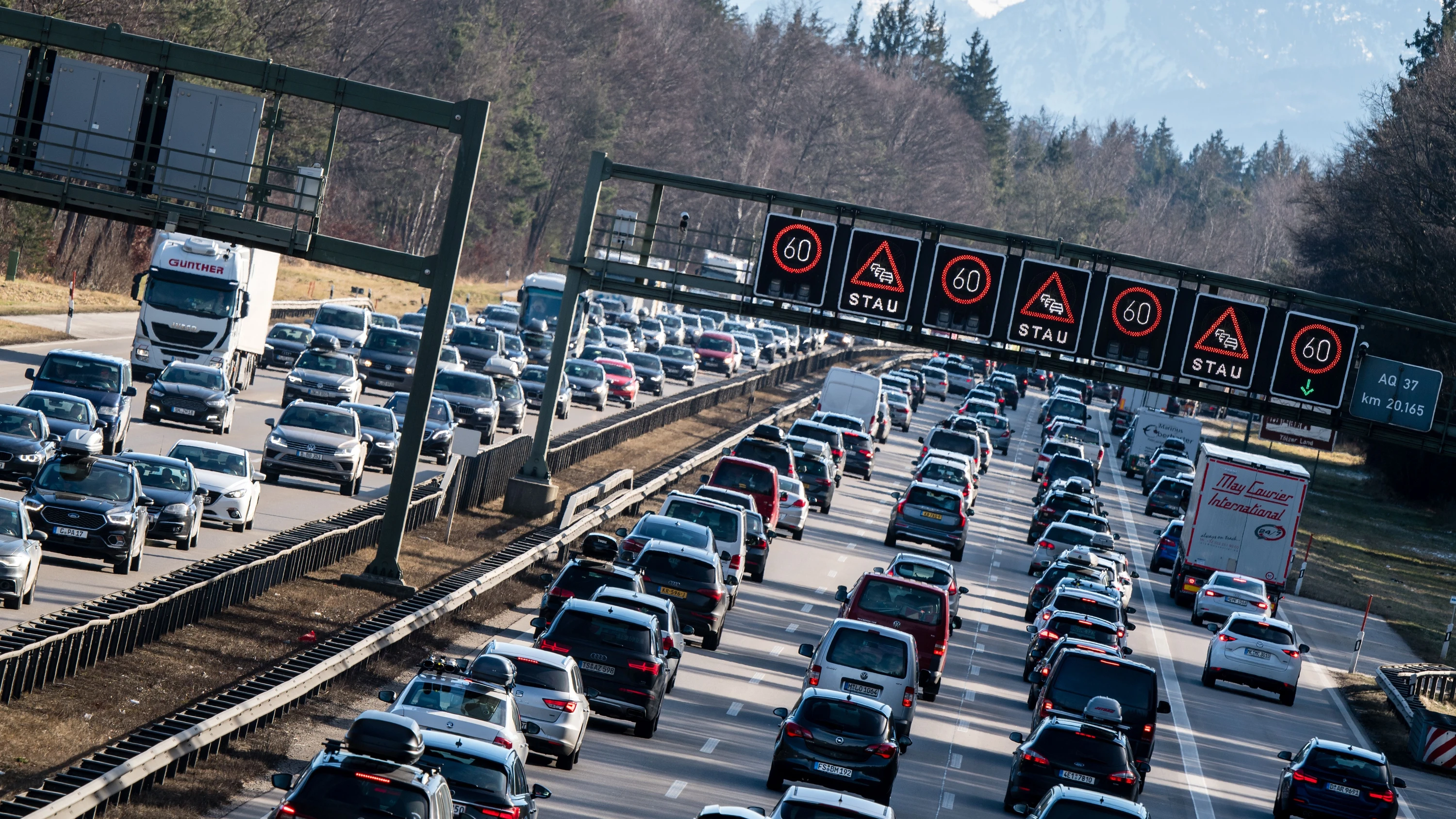 Reisen an den Feiertagen: Was wird der schlimmste Stau-Tag in den Osterferien?