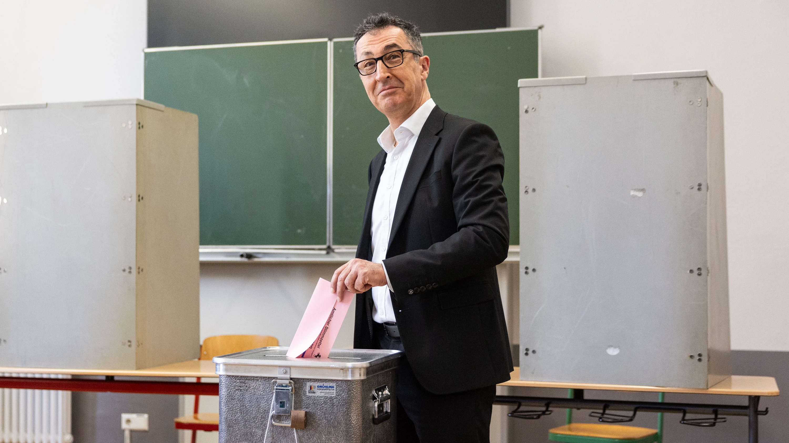 Wahl in Baden-Württemberg: Grüne knapp vor der CDU – AfD auf Platz drei Wahl in Baden-Württemberg: Grüne knapp vor der CDU – AfD auf Platz drei