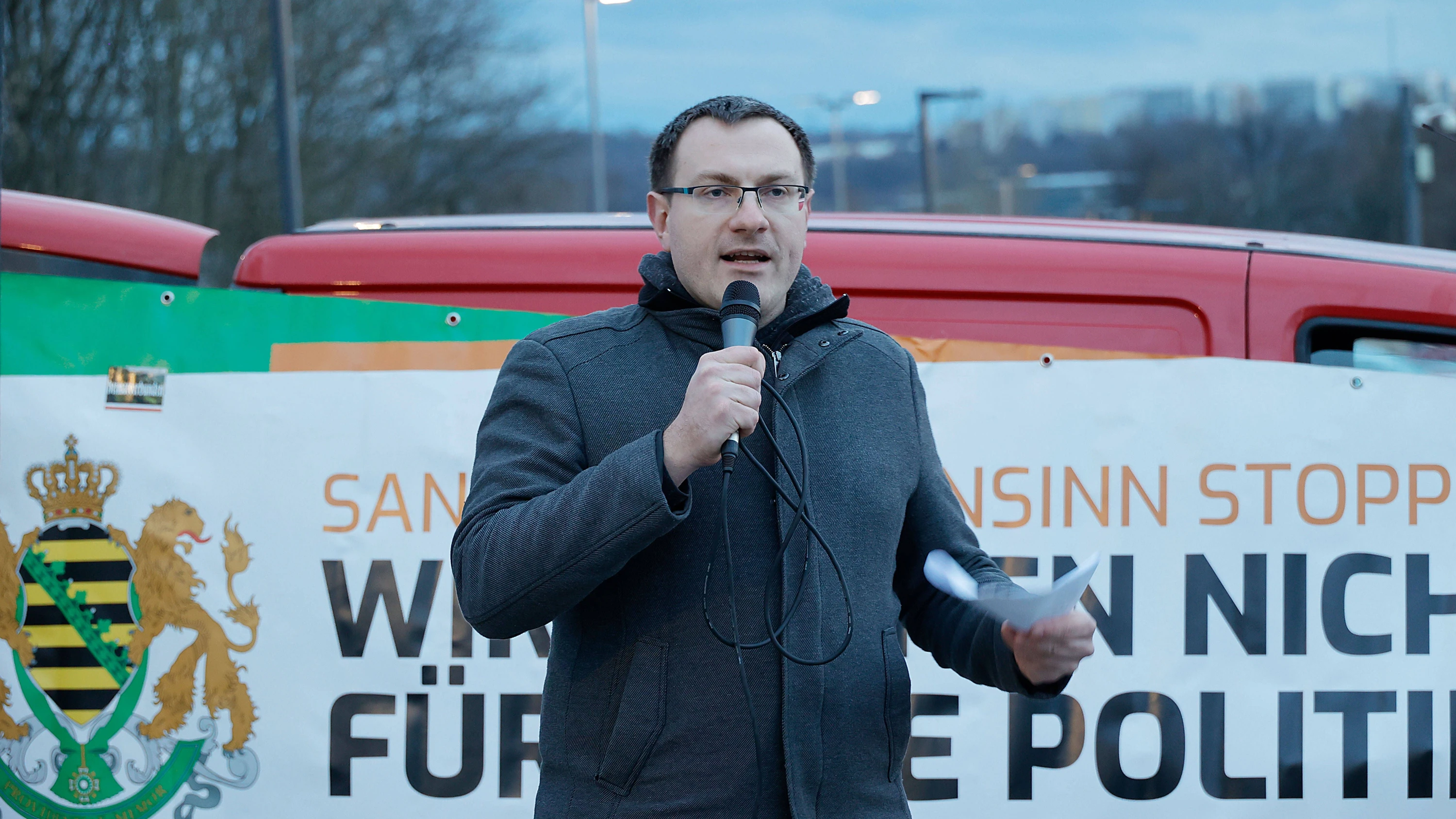 Stefan Hartung im März 2023 bei einer Demo der „Freien Sachsen“ in Chemnitz. - Imago