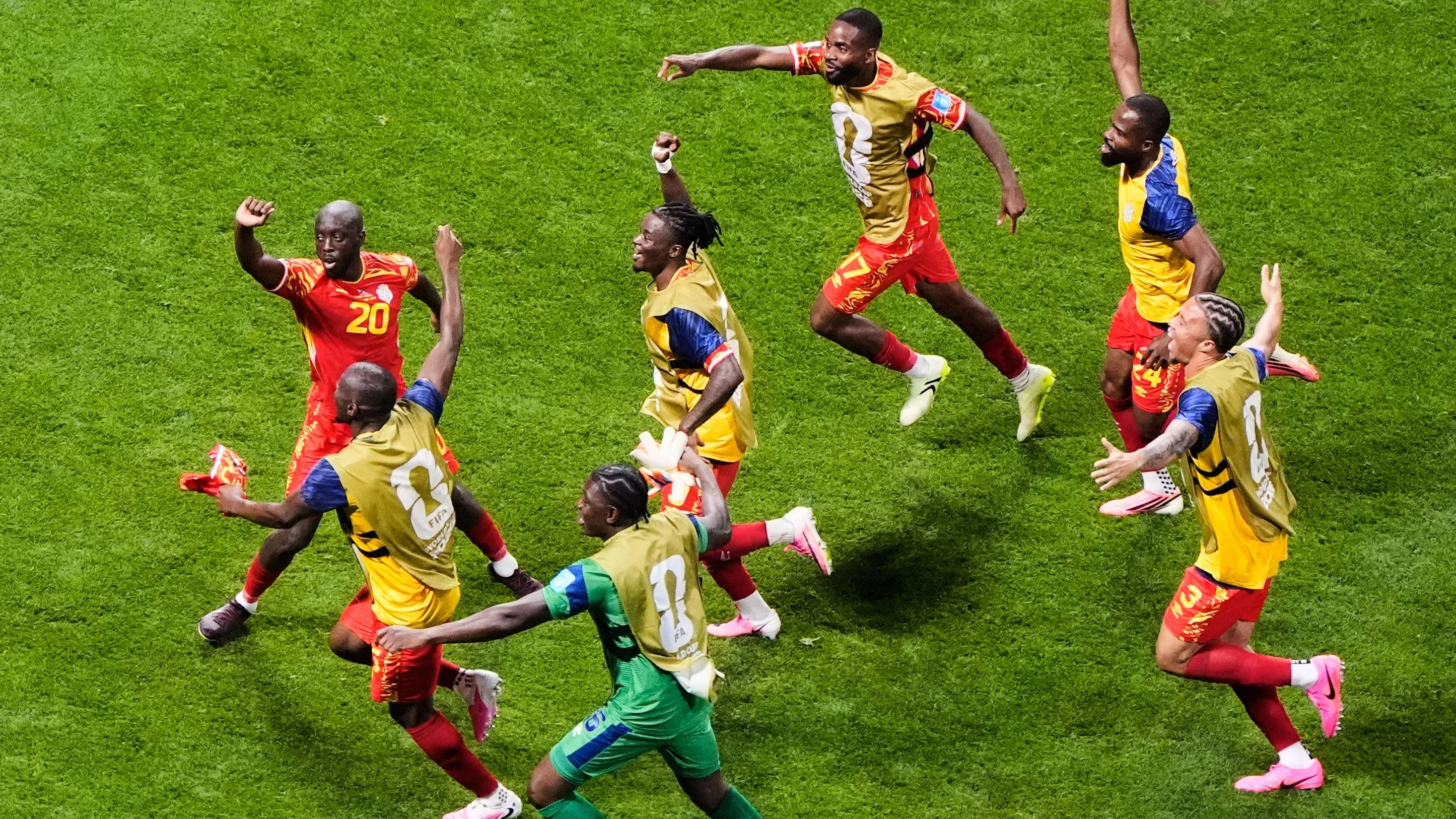 3:1 gegen Usbekistan: Kongo nach Aufholjagd im Sechzehntelfinale