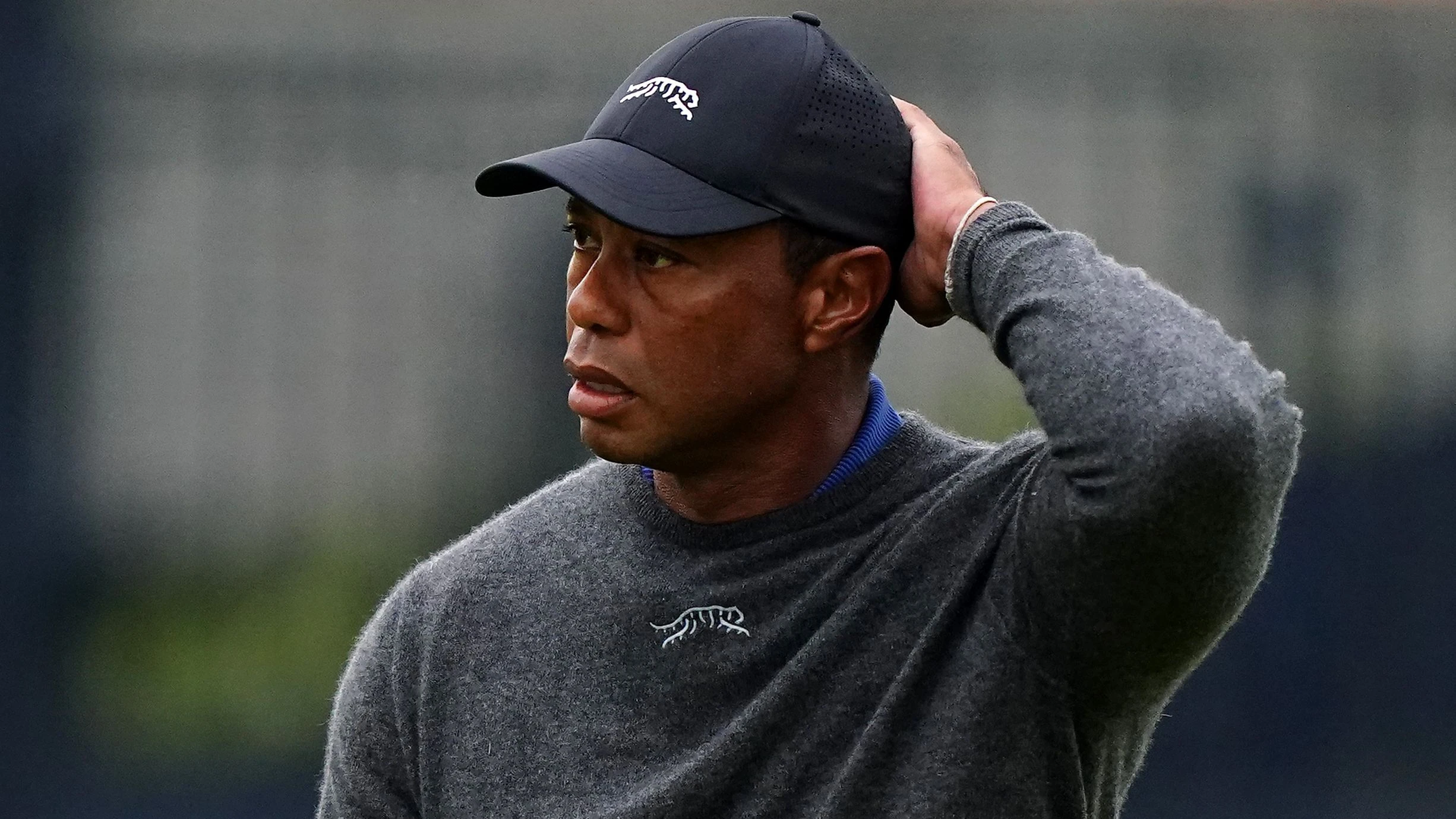 Nach Autounfall: US-Golfstar Woods kündigt Auszeit an Nach Autounfall: US-Golfstar Woods kündigt Auszeit an