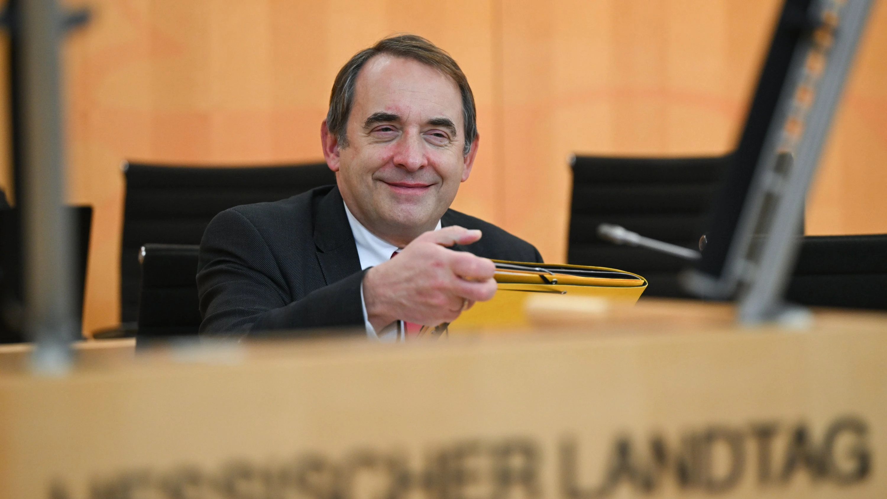 Hilfe aus zwei Töpfen: Das erste Geld für die Kommunen ist unterwegs