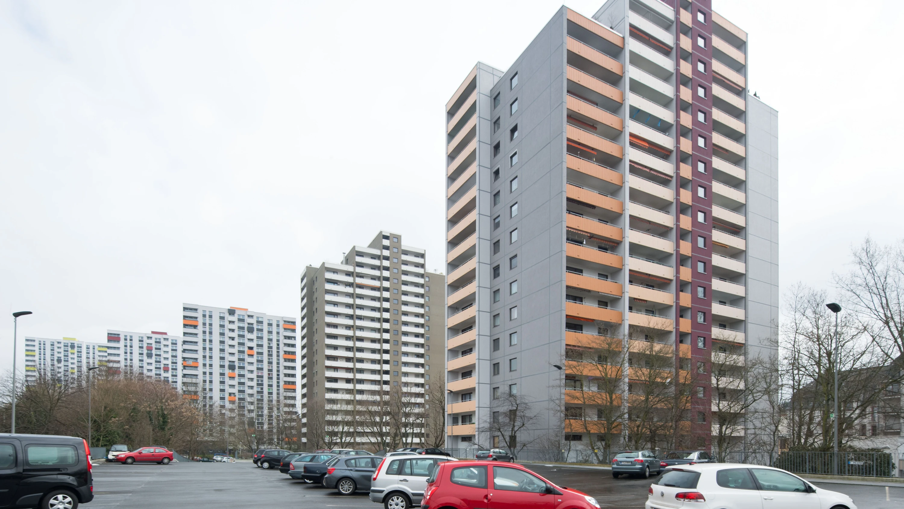 Günstig wohnen: Wer in einer subventionierten Sozialwohnung lebt, darf ein bestimmtes Einkommen nicht überschreiten. - Wonge Bergmann