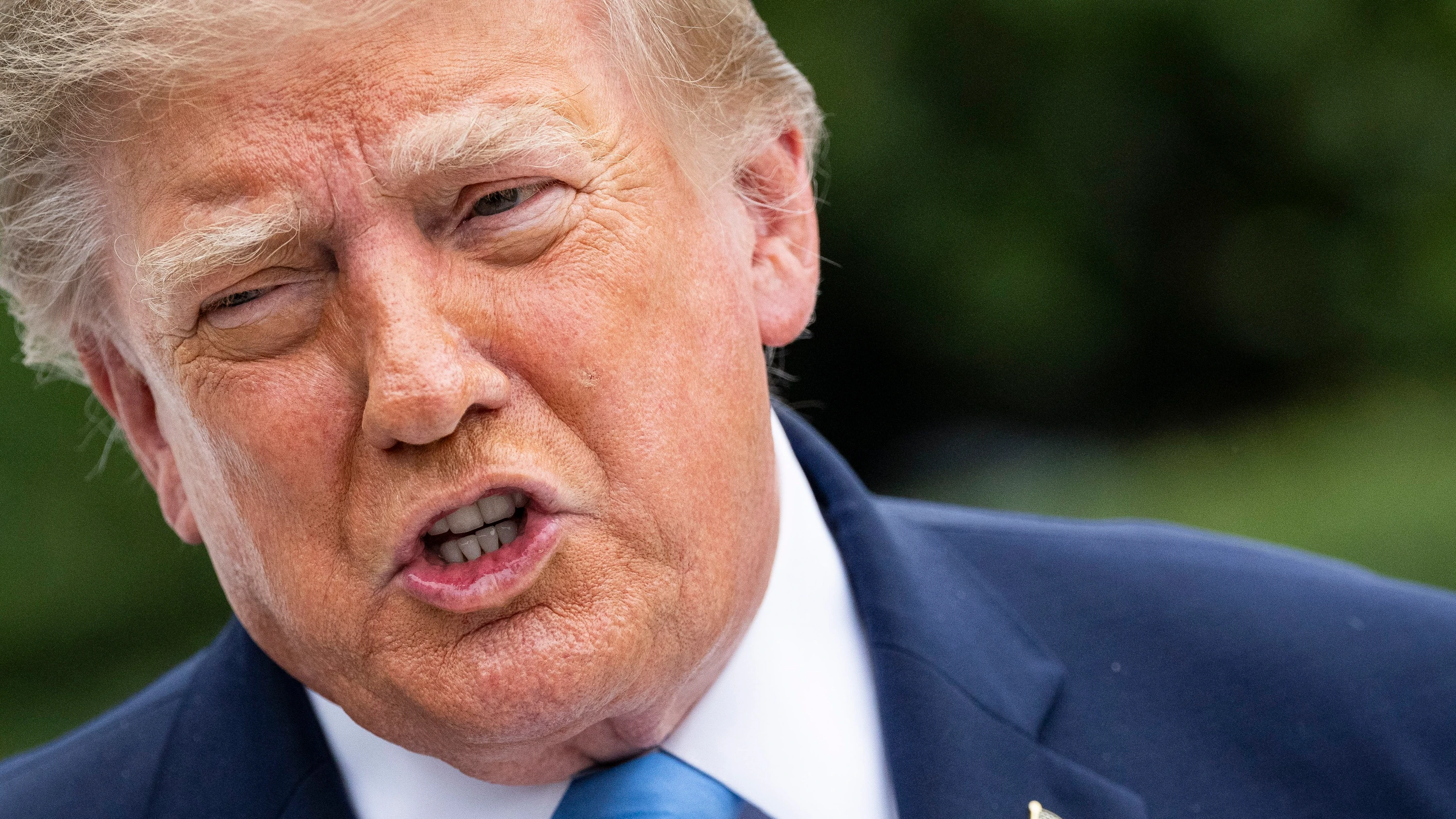 USA unter Trump: Trump streitet mit Senator – und veröffentlicht dessen Handynummer USA unter Trump: Trump streitet mit Senator – und veröffentlicht dessen Handynummer