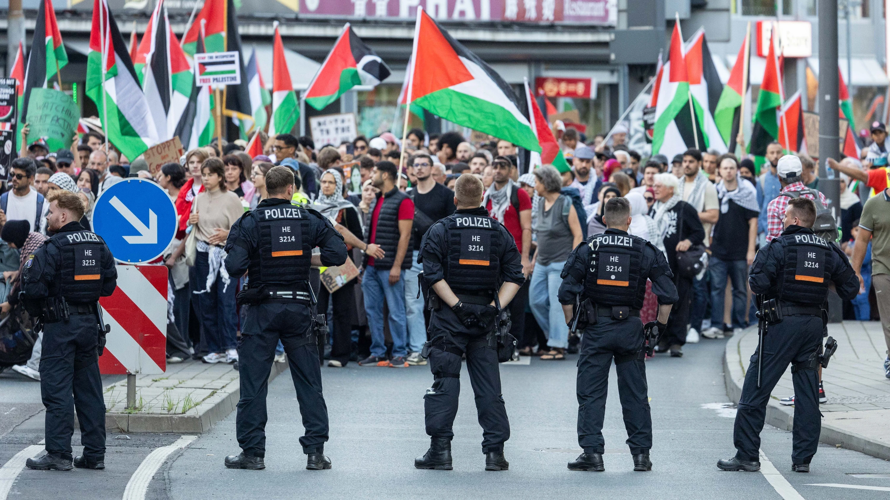 In Frankfurt kommt es seit dem 7. Oktober 2023 regelmäßig zu propalästinensischen Protesten. - Lucas Bäuml