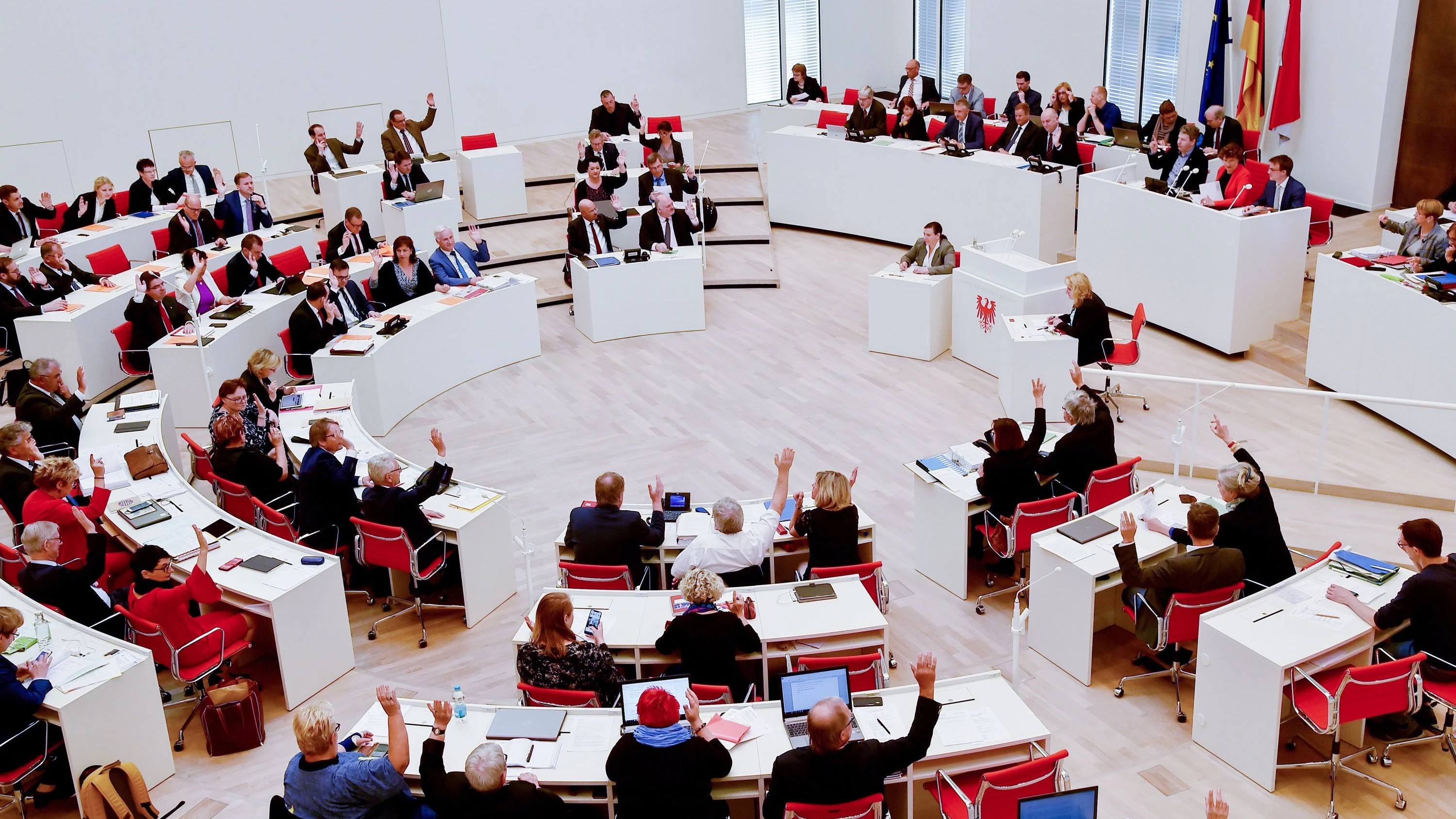Frauenanteil in Parlamenten: Eine Zahl, die nicht wachsen will Frauenanteil in Parlamenten: Eine Zahl, die nicht wachsen will