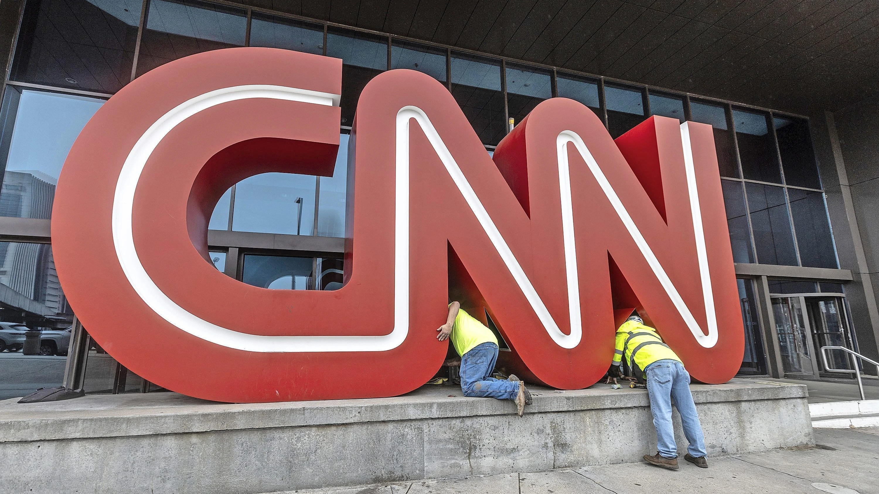 Wegen Paramount-Übernahme: Nackte Panik bei CNN Wegen Paramount-Übernahme: Nackte Panik bei CNN