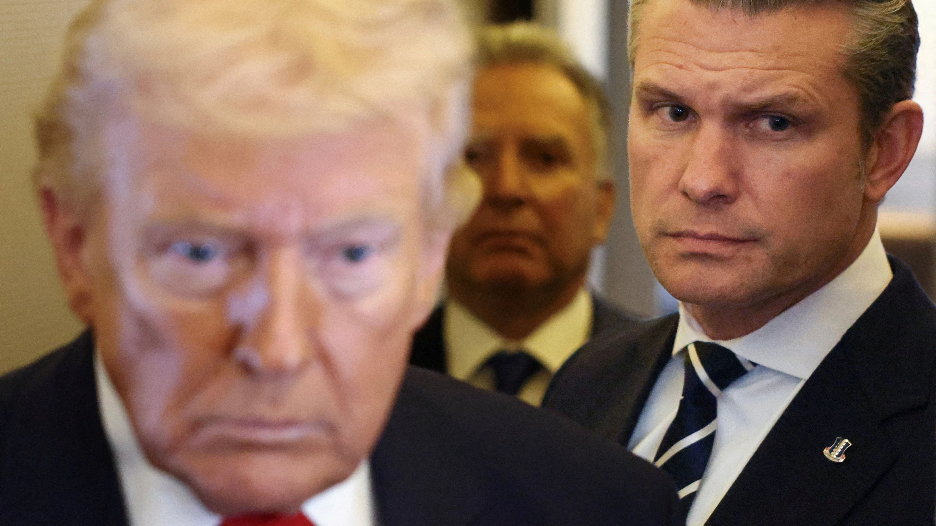 Hegseth über Irankrieg: „Entschlossen, vernichtend und ohne Gnade“ Hegseth über Irankrieg: „Entschlossen, vernichtend und ohne Gnade“