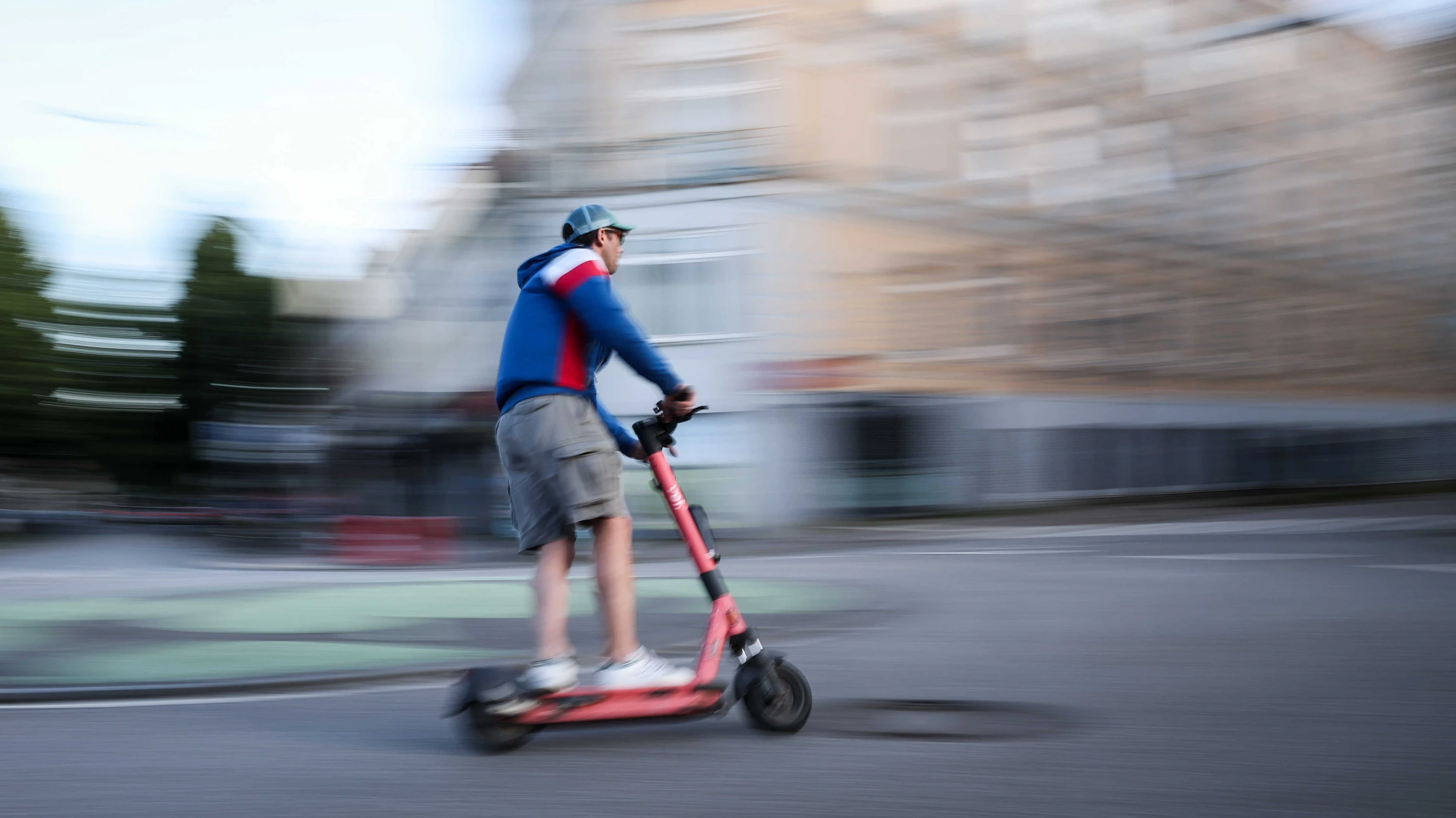 Schwerverletzte in Kassel: Wann Alkoholfahrten auf E-Scootern als Straftat gelten