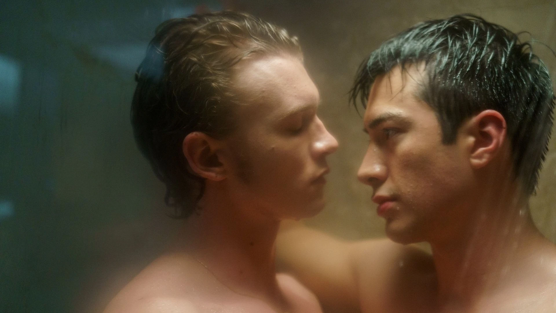 Hype um „Heated Rivalry“: Warum Frauen Geschichten über schwule Liebe lieben