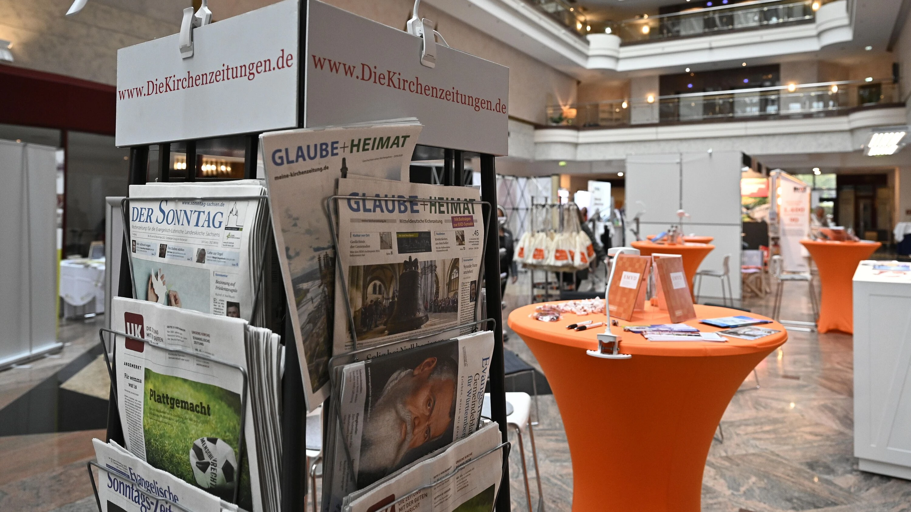 Evangelische Kirche: Harte Kürzungsdebatte über kirchliche Medienarbeit Evangelische Kirche: Harte Kürzungsdebatte über kirchliche Medienarbeit