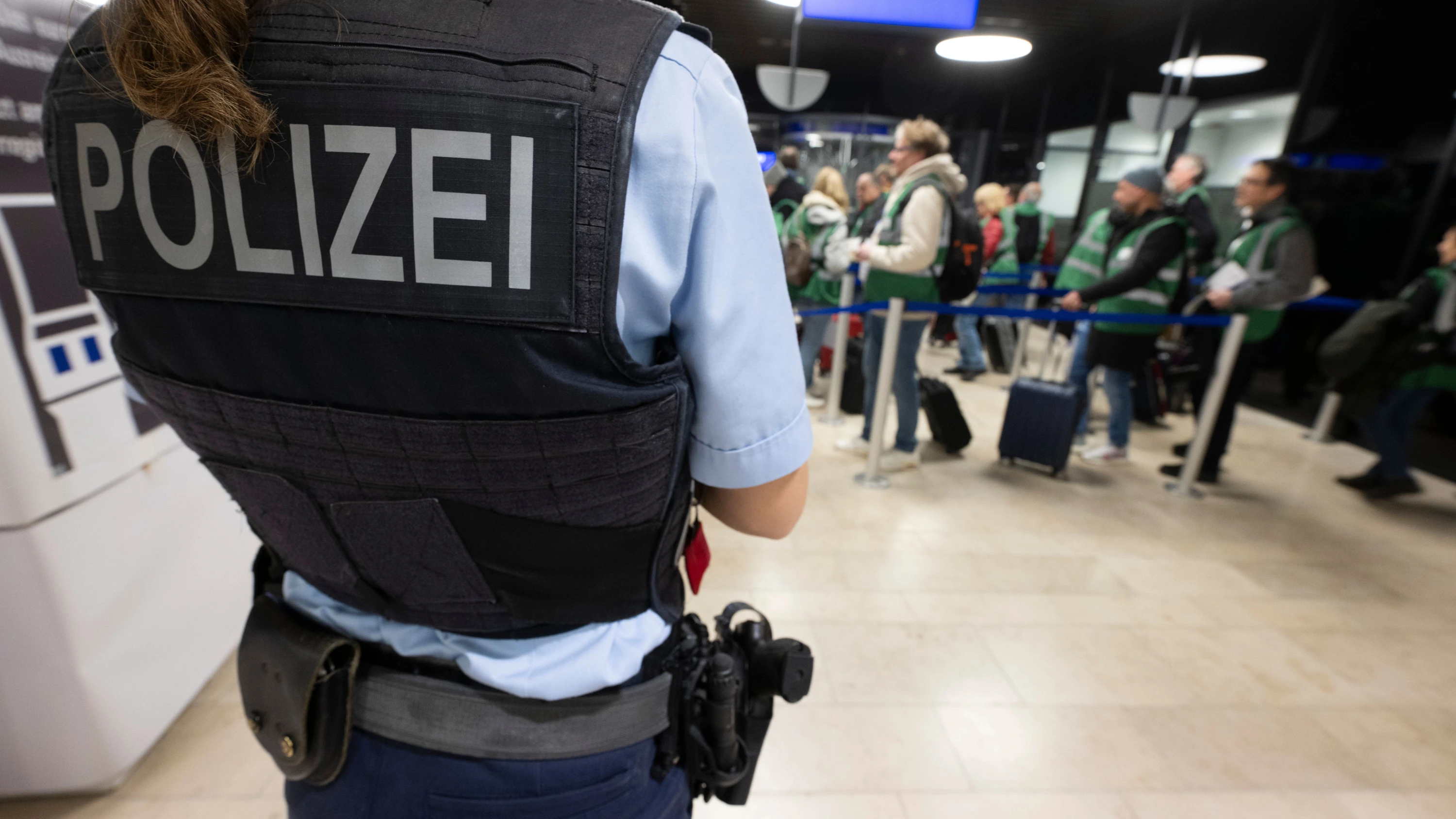 Rhein-Main-Liveblog: Polizeiübung im neuen Flughafen-Terminal