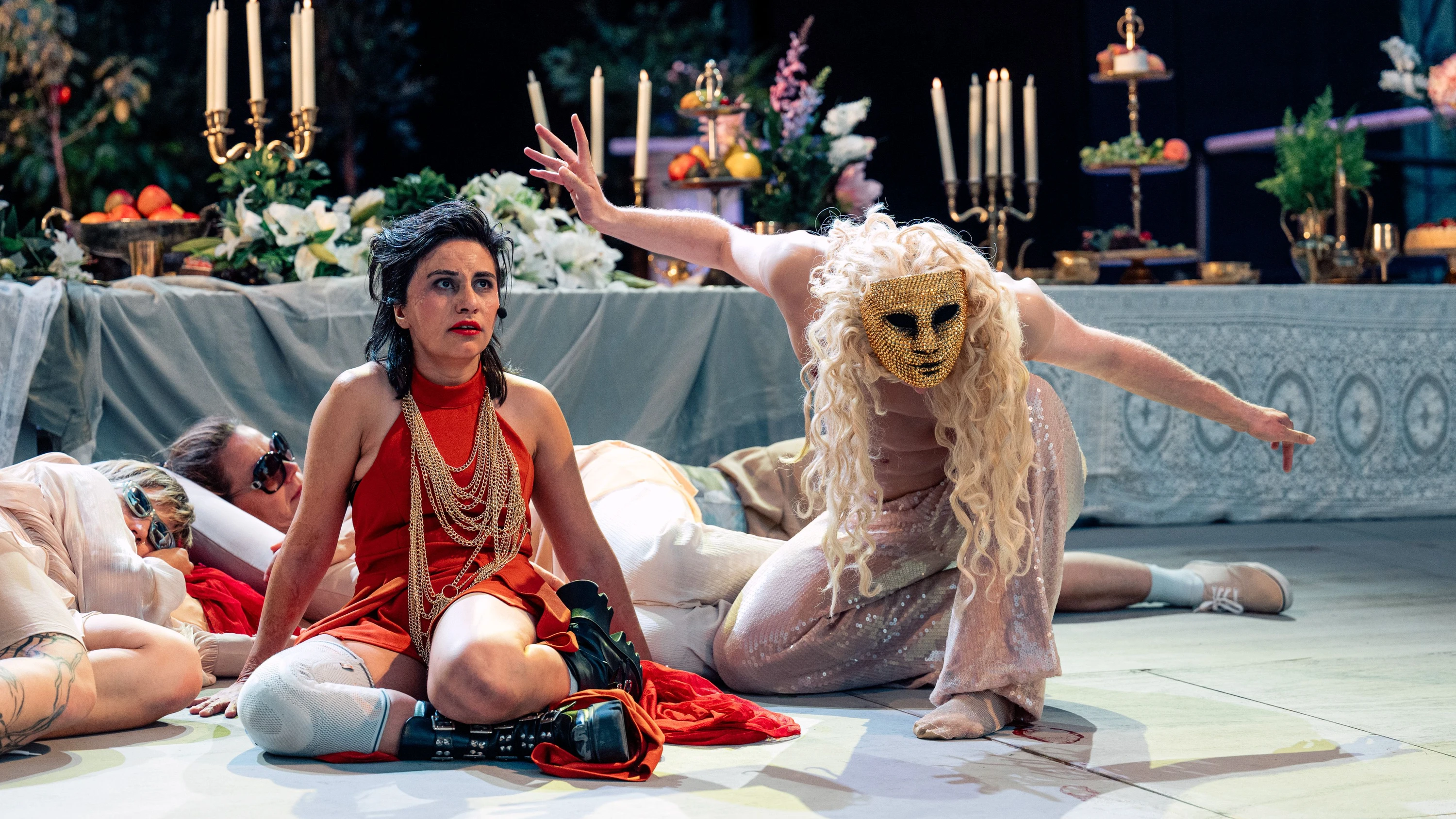 Sommertheater in Jena: Splitter und Schatten von Dingen, die kommen Sommertheater in Jena: Splitter und Schatten von Dingen, die kommen
