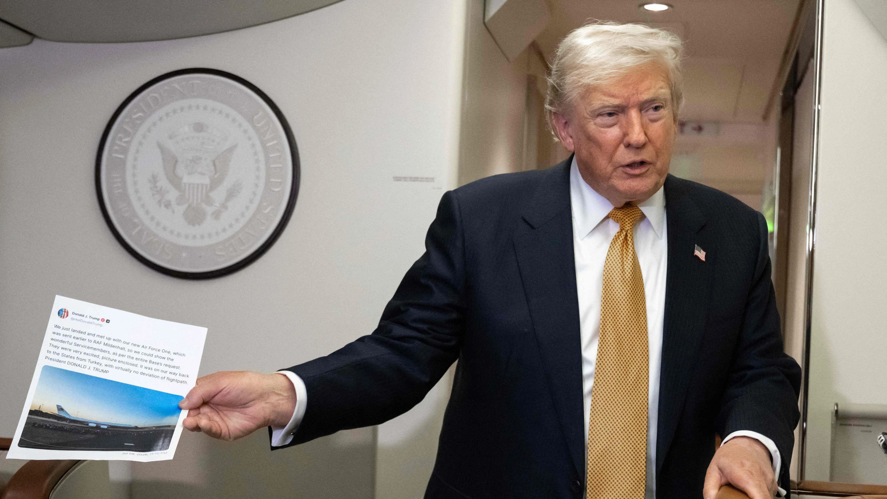 „Truth API“: Wie Trump seine Einträge auf Truth Social zu Geld macht „Truth API“: Wie Trump seine Einträge auf Truth Social zu Geld macht