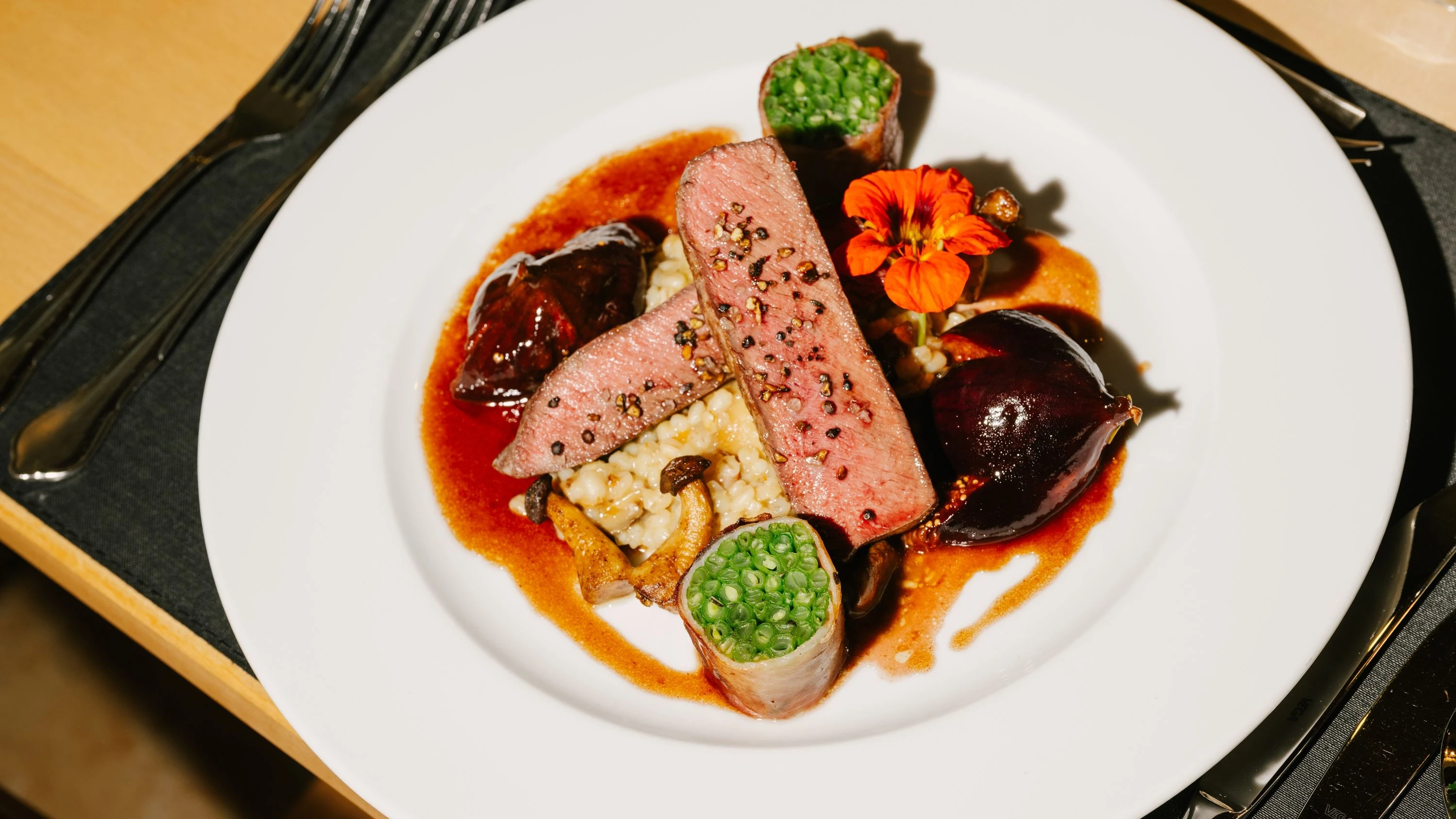 Besuch bei Lukas Rönninger: Warum er sein Risotto nicht mit Reis kocht