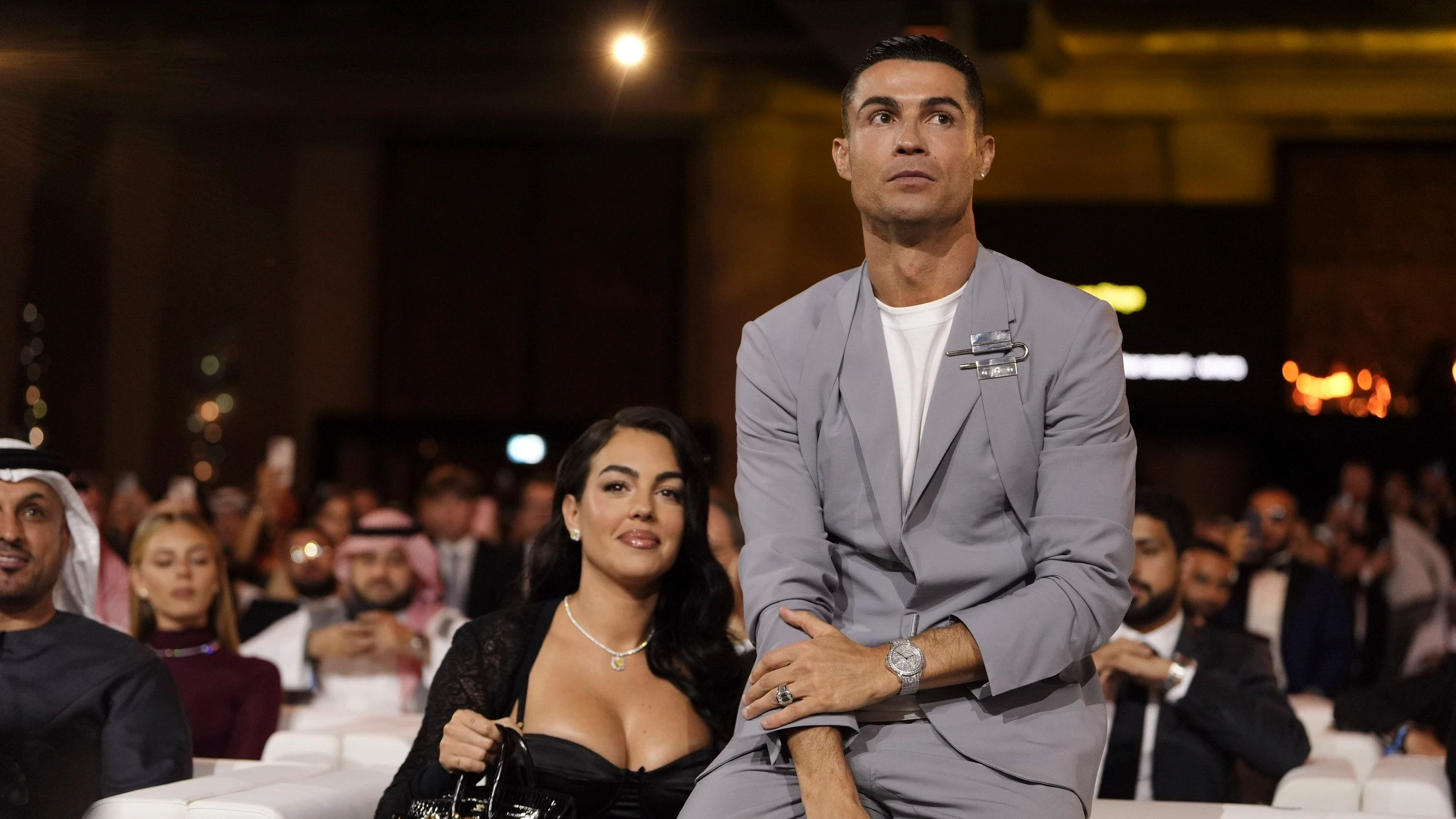 Fans stören falsches Paar: Cristiano Ronaldo und Georgina Rodríguez haben nicht geheiratet