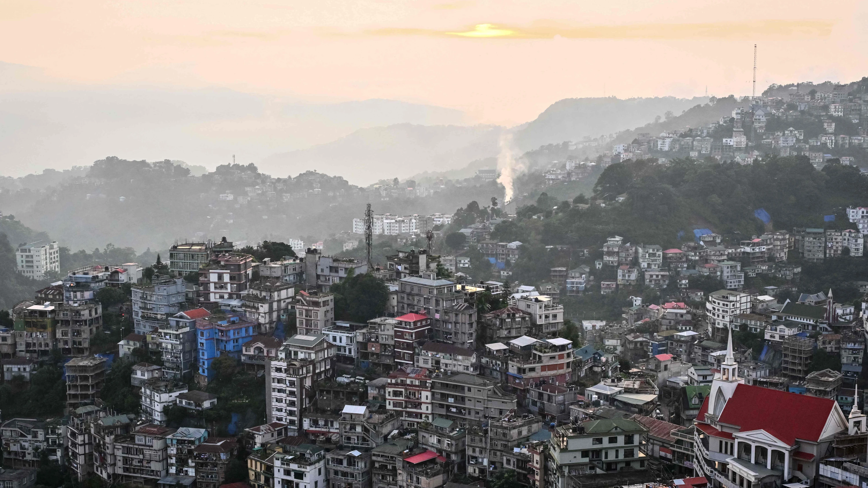Militärtraining in Myanmar: Sechs Ukrainer und ein Amerikaner in Indien in Haft
