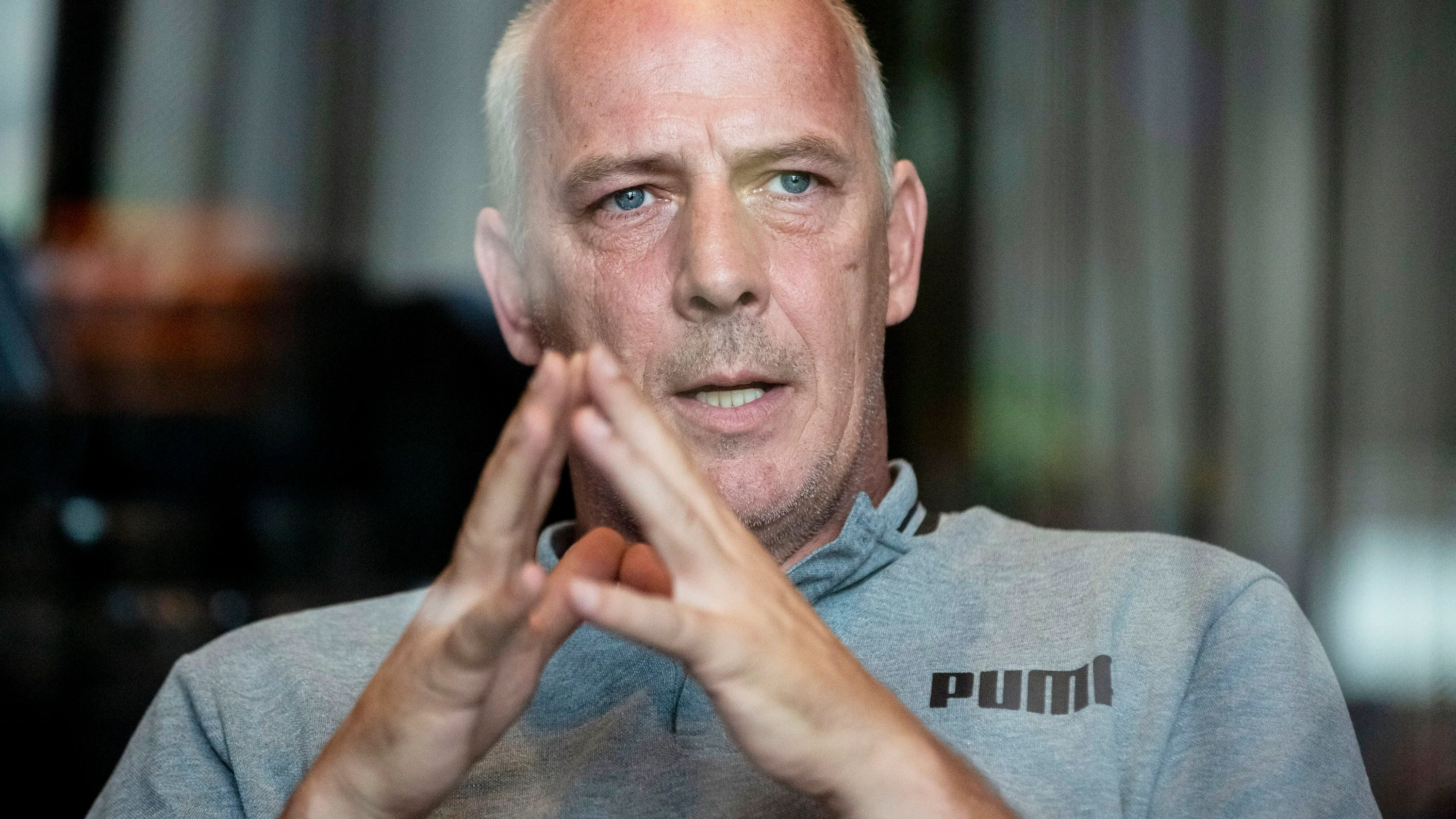 Stürmer am Stammtisch: Basler als Bundestrainer in der Parallelwelt des Fußballs