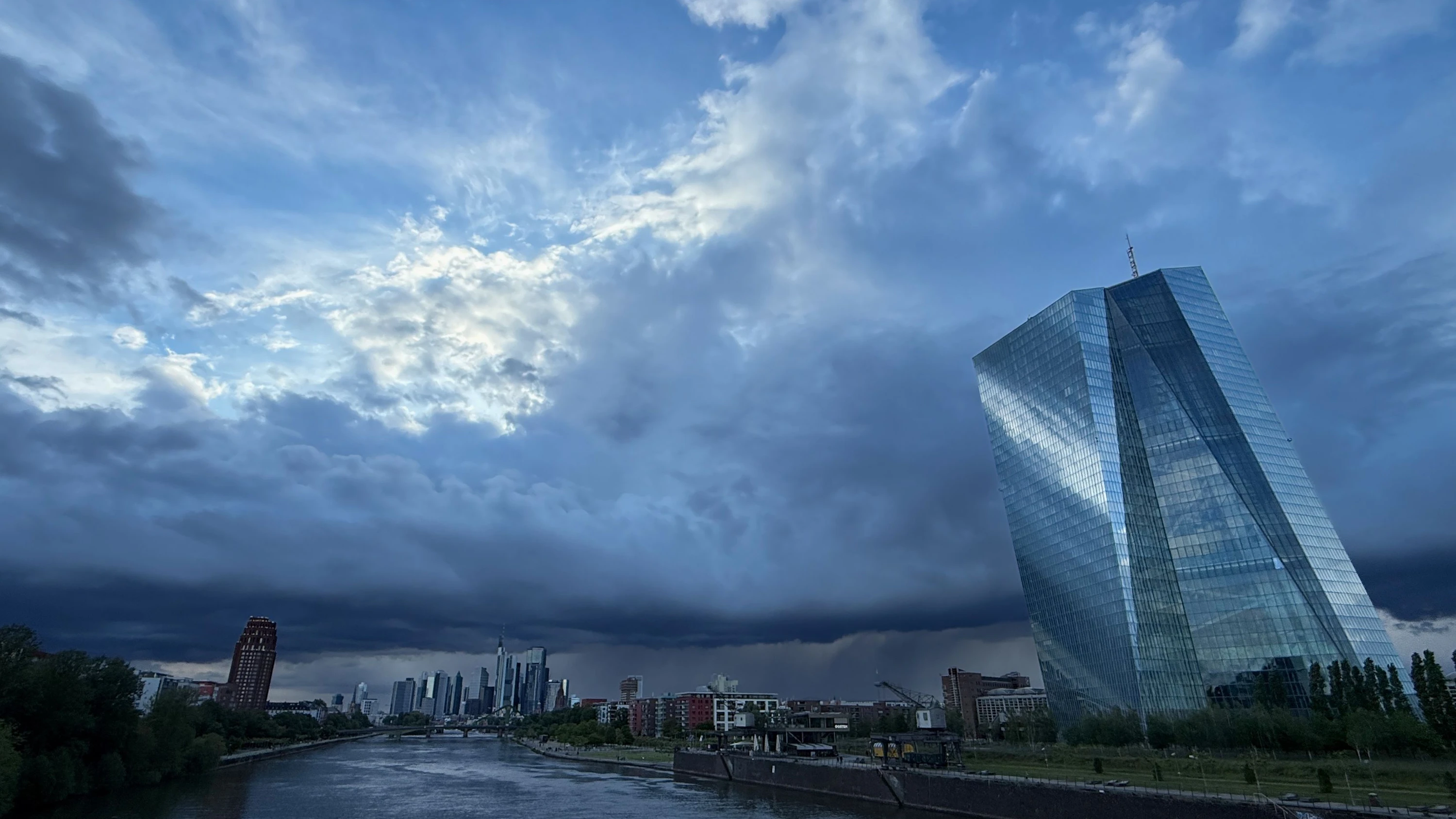 Bild: Rhein-Main-Liveblog: Gewitter gehen noch bis Freitag weiter