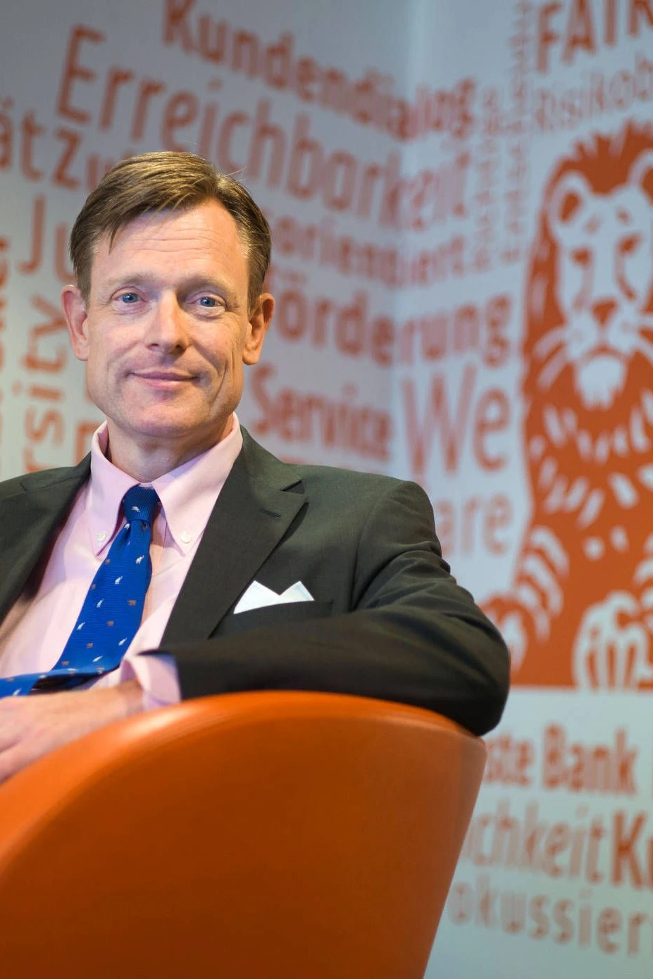 ING-Diba-Chef Roland Boekhout: „Niemand braucht eine Bankfiliale“ | FAZ